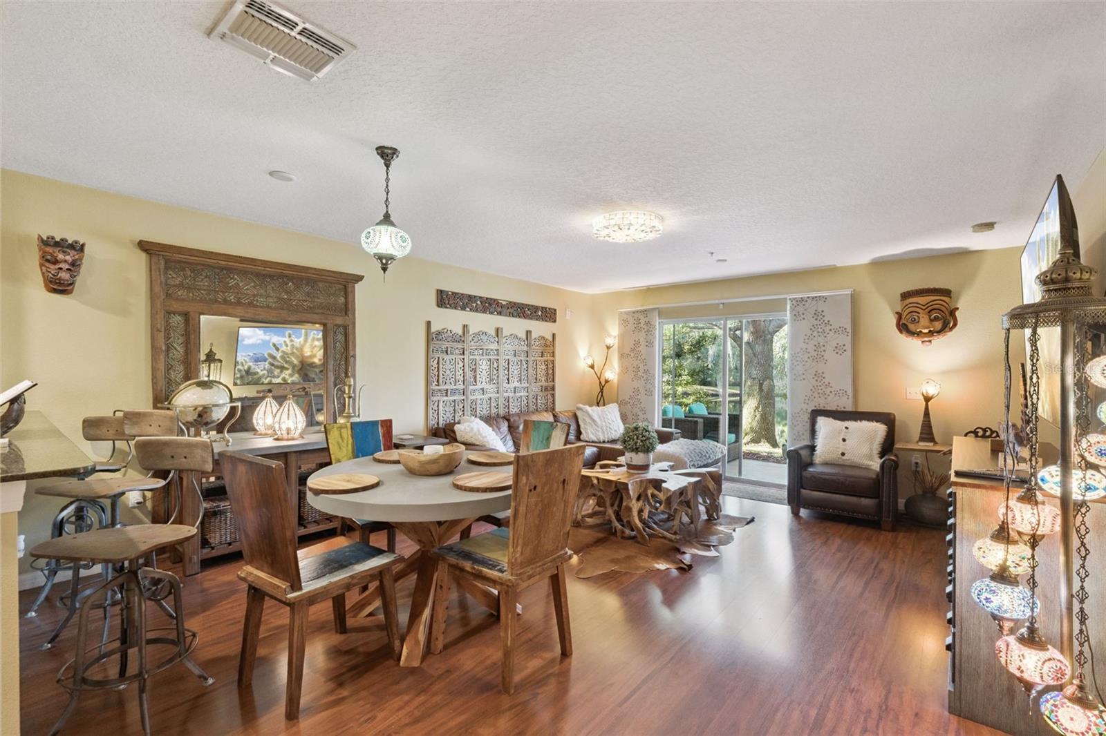 HERITAGE PARK TWNHMS - Residential