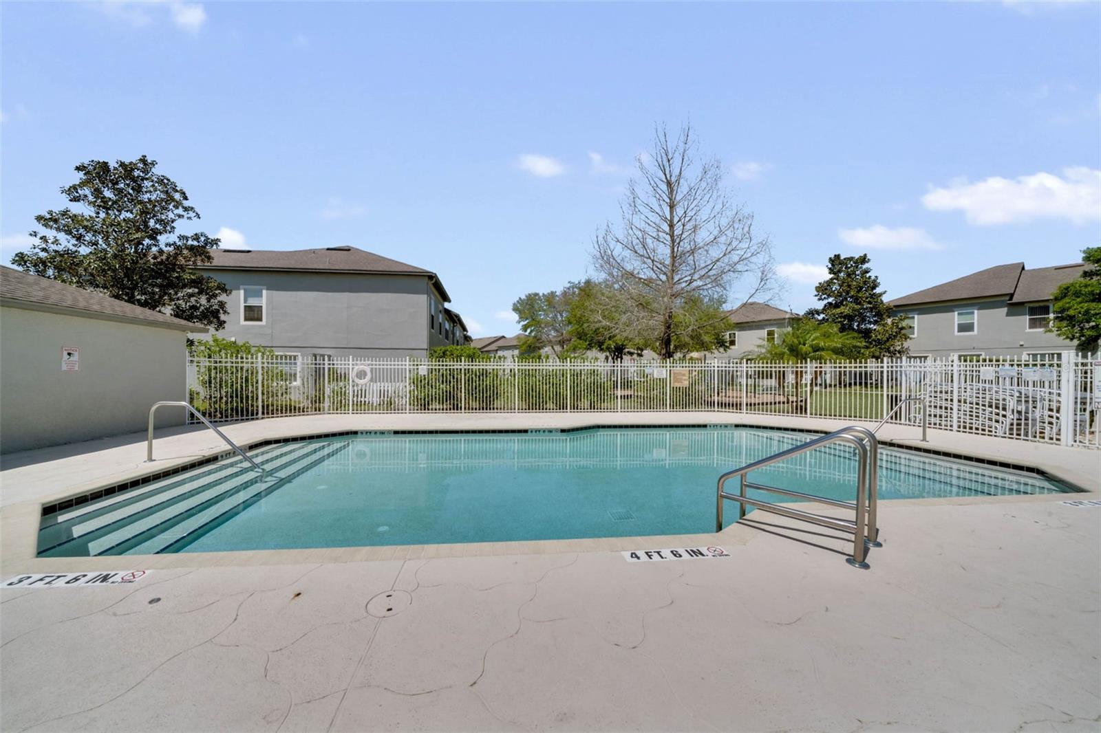 HERITAGE PARK TWNHMS - Residential