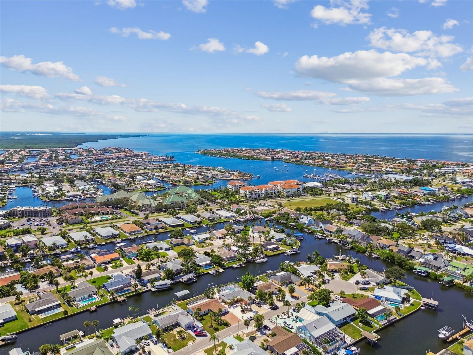 APOLLO BEACH UNIT 08 A RESUBDI - Residential