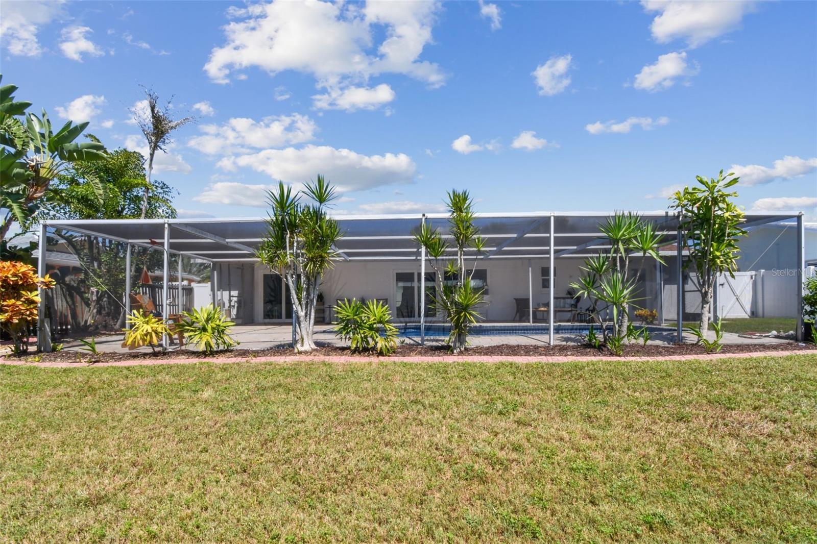 APOLLO BEACH UNIT 08 A RESUBDI - Residential