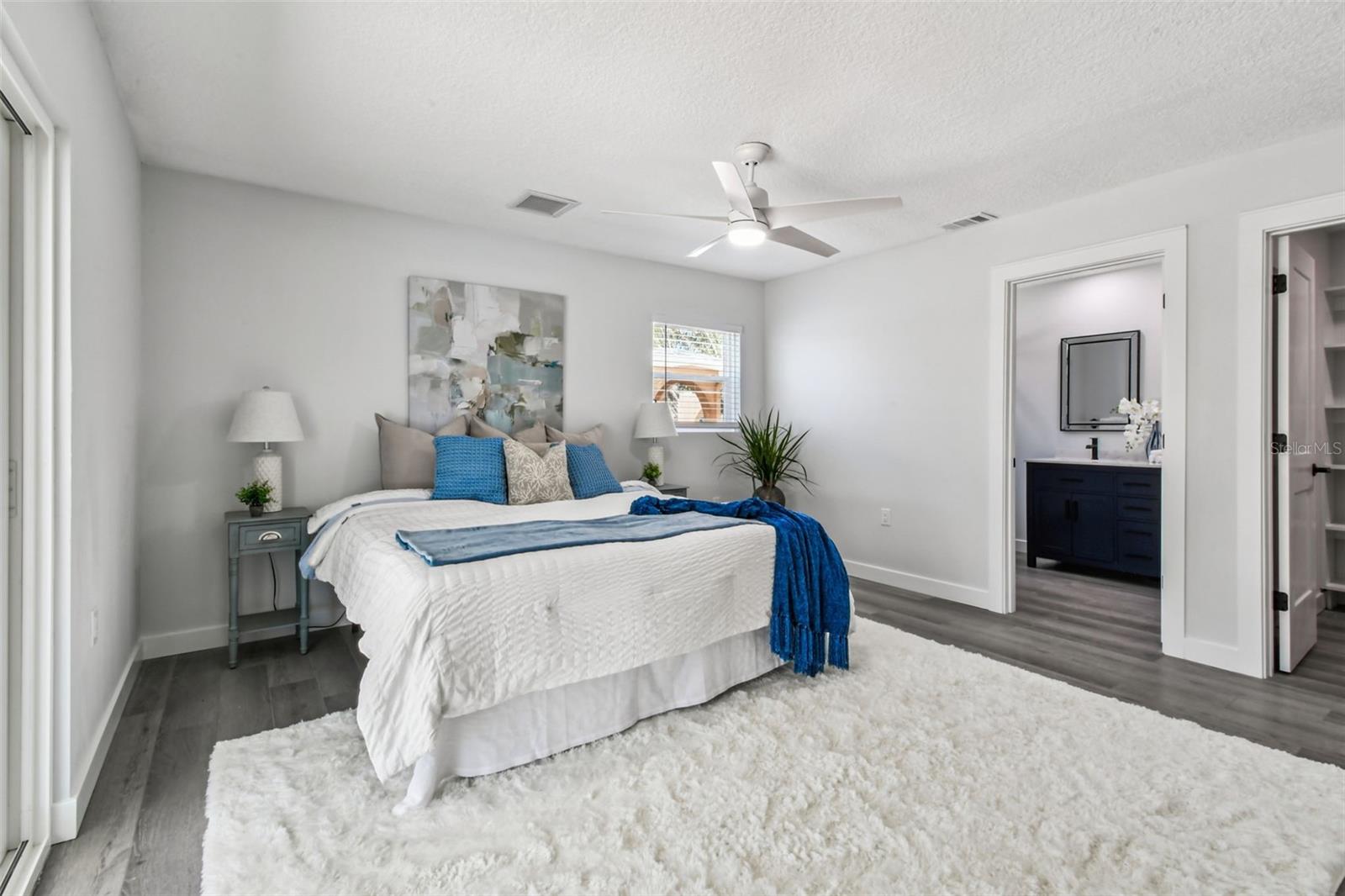 APOLLO BEACH UNIT 08 A RESUBDI - Residential
