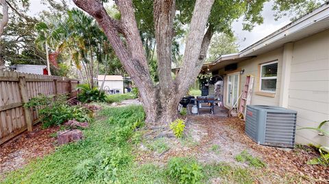 A home in SEMINOLE