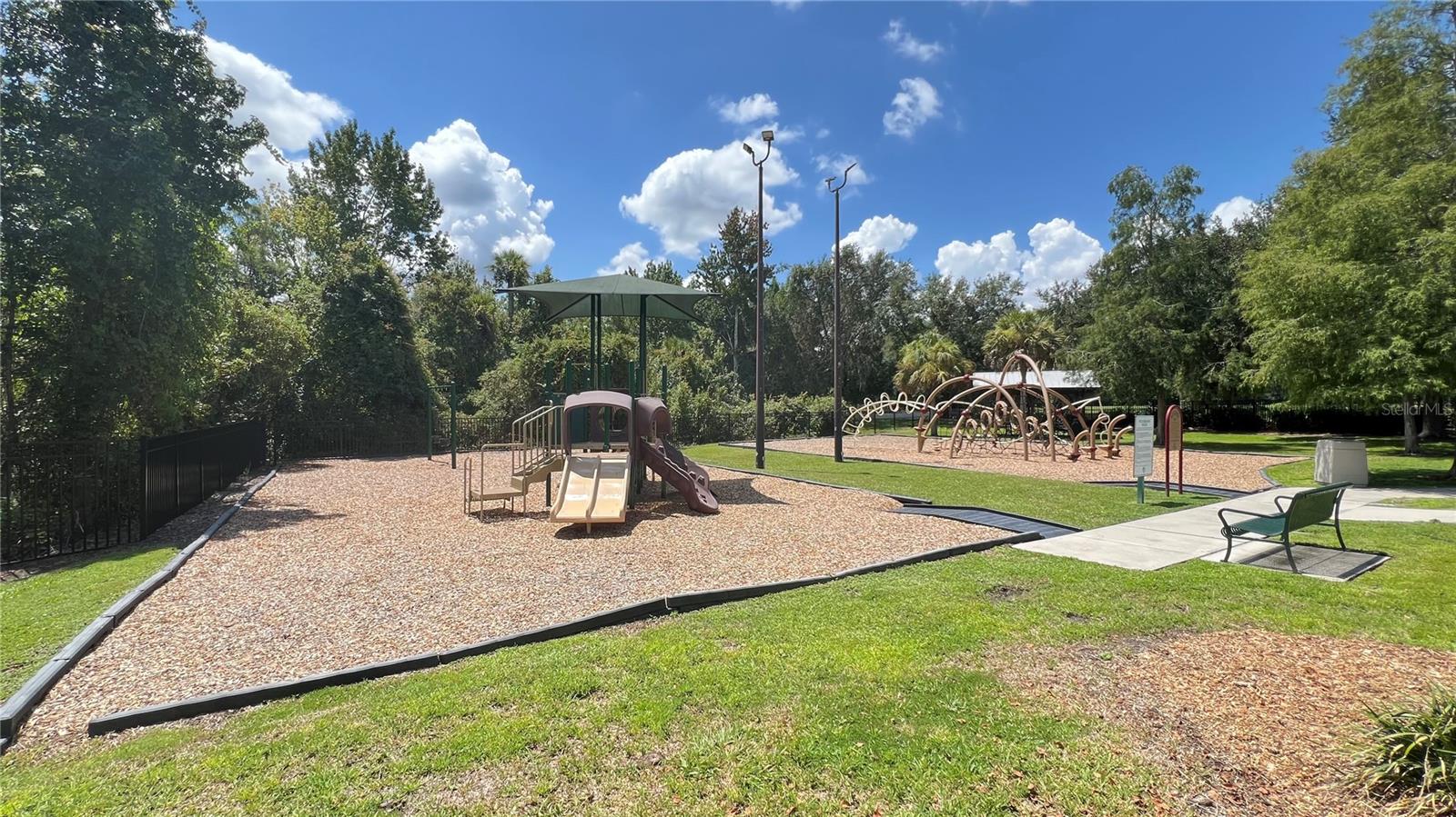 CELEBRATION WEST VILLAGE - Residential