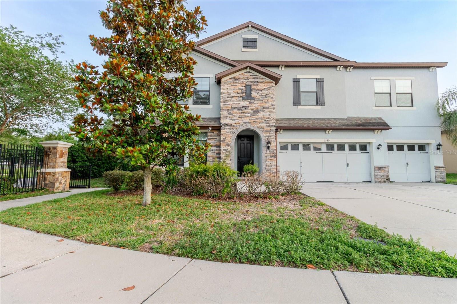 LANDINGS AT HERITAGE ON WATER - Residential