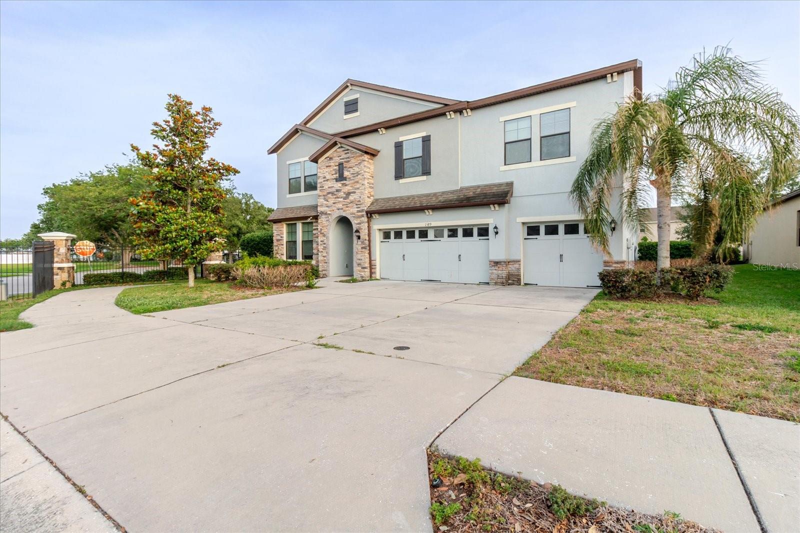 LANDINGS AT HERITAGE ON WATER - Residential