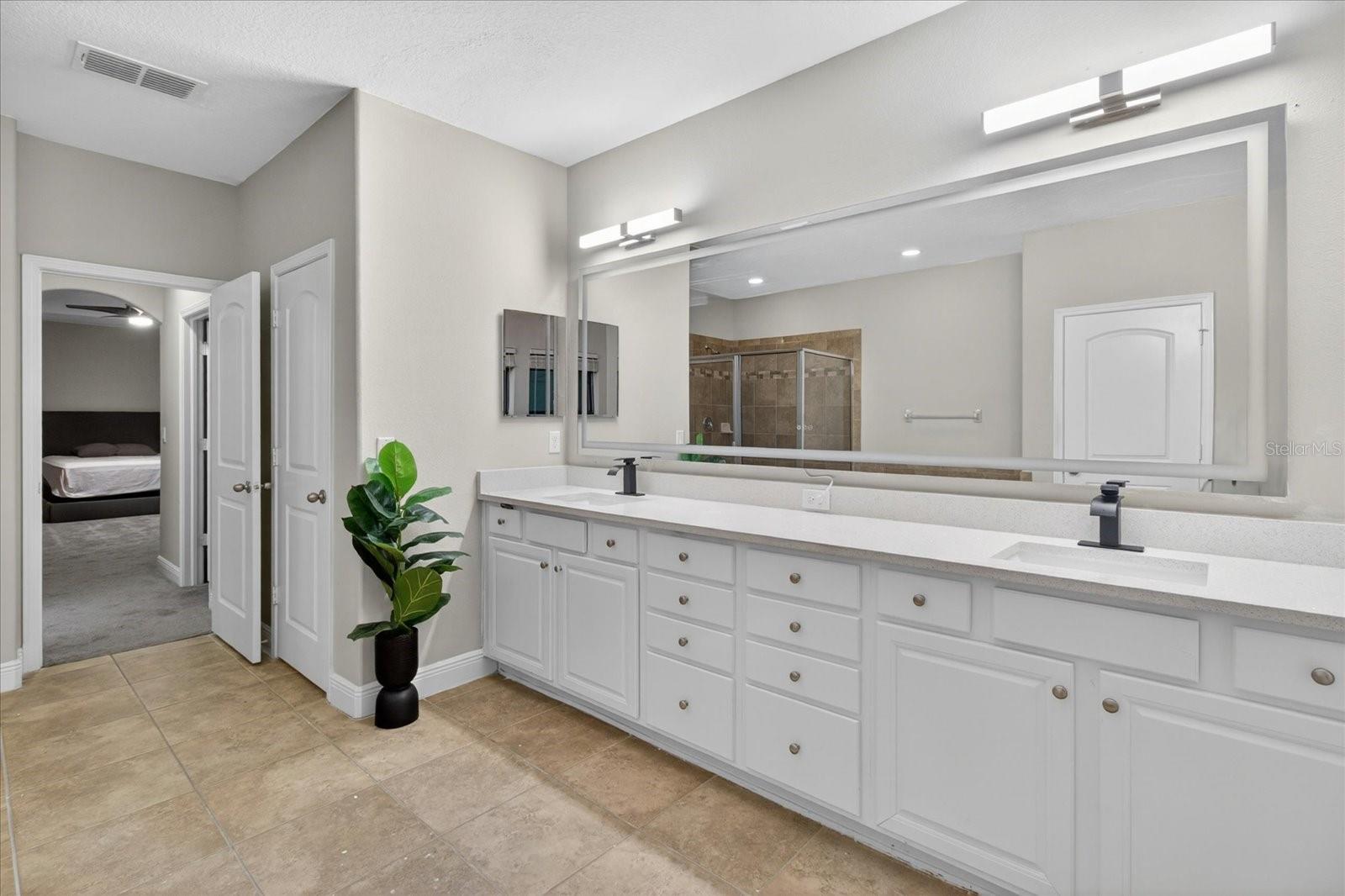 LANDINGS AT HERITAGE ON WATER - Residential