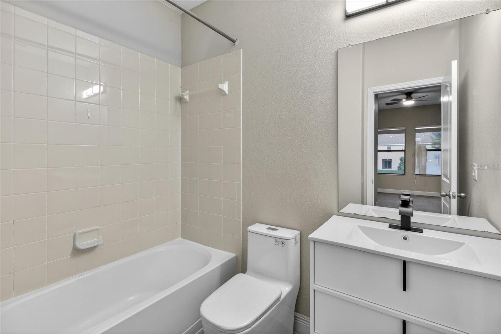LANDINGS AT HERITAGE ON WATER - Residential