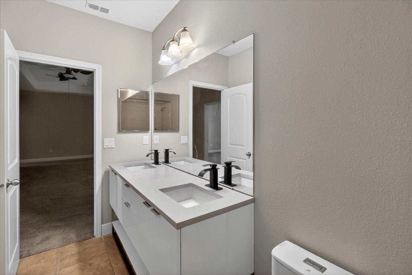 LANDINGS AT HERITAGE ON WATER - Residential