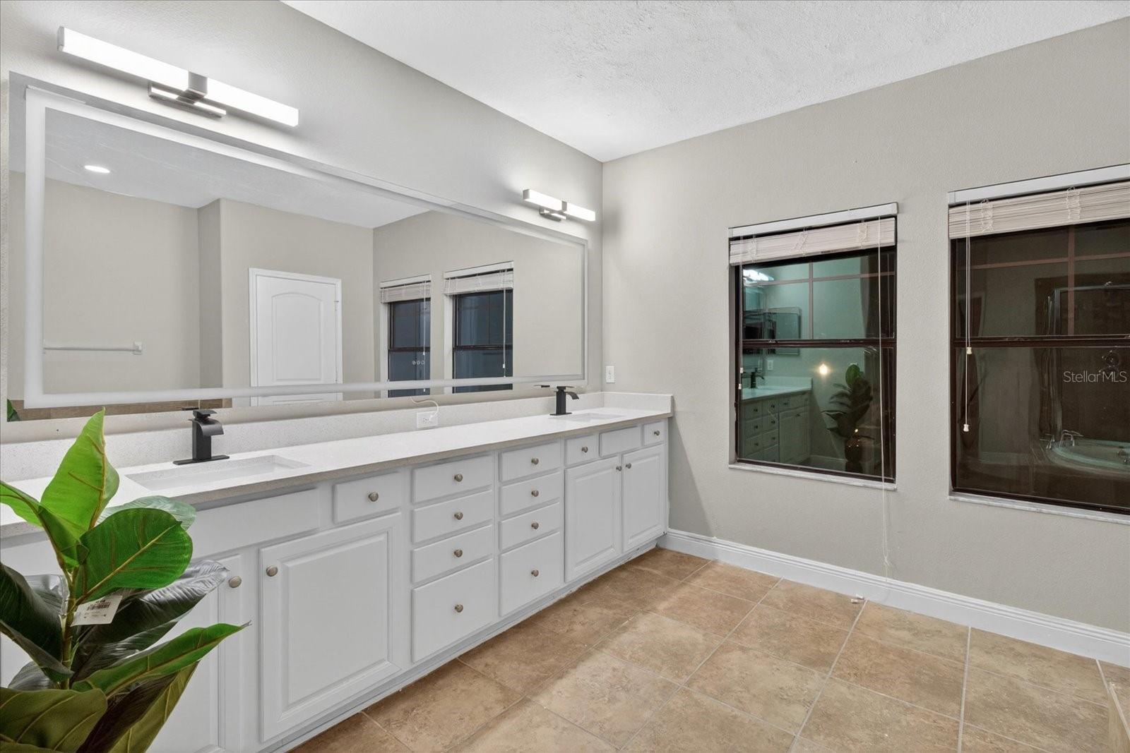 LANDINGS AT HERITAGE ON WATER - Residential