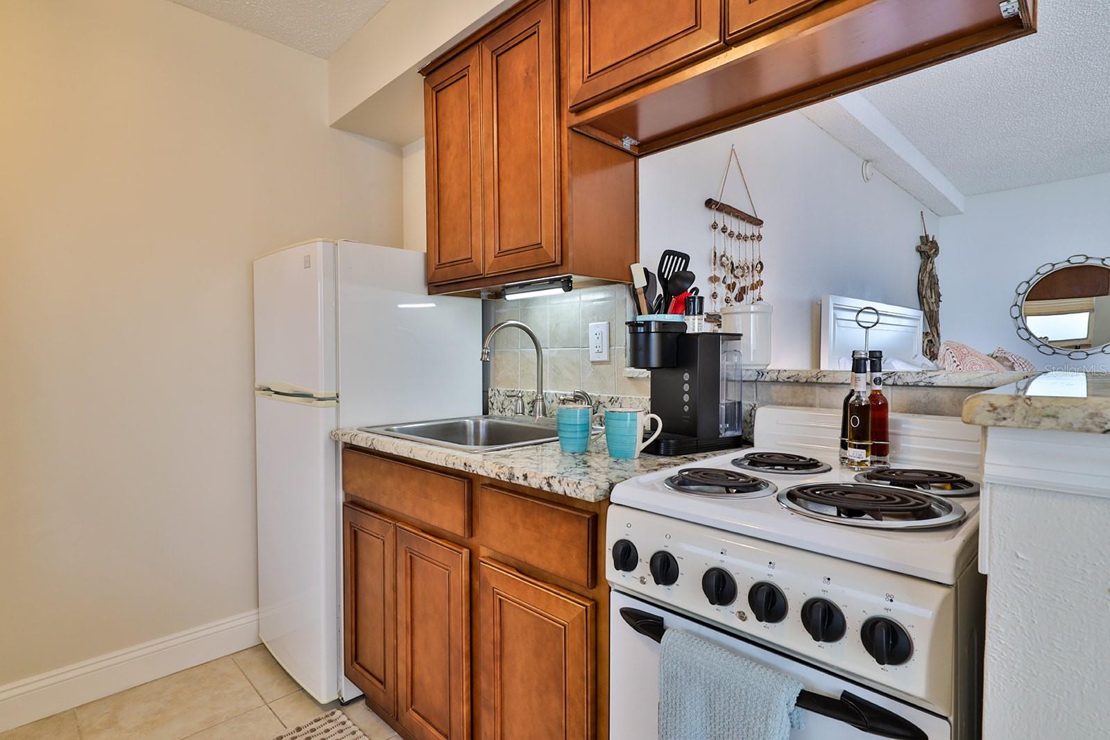 DAYTONA BEACH CLUB UNIT CU01 - Residential Lease