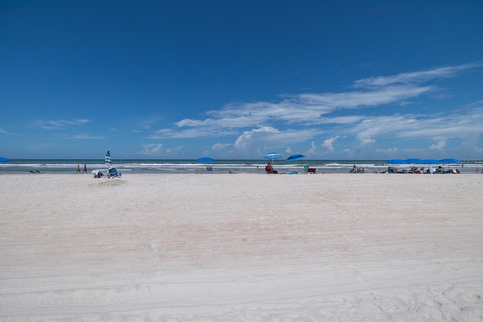 DAYTONA BEACH CLUB UNIT CU01 - Residential Lease