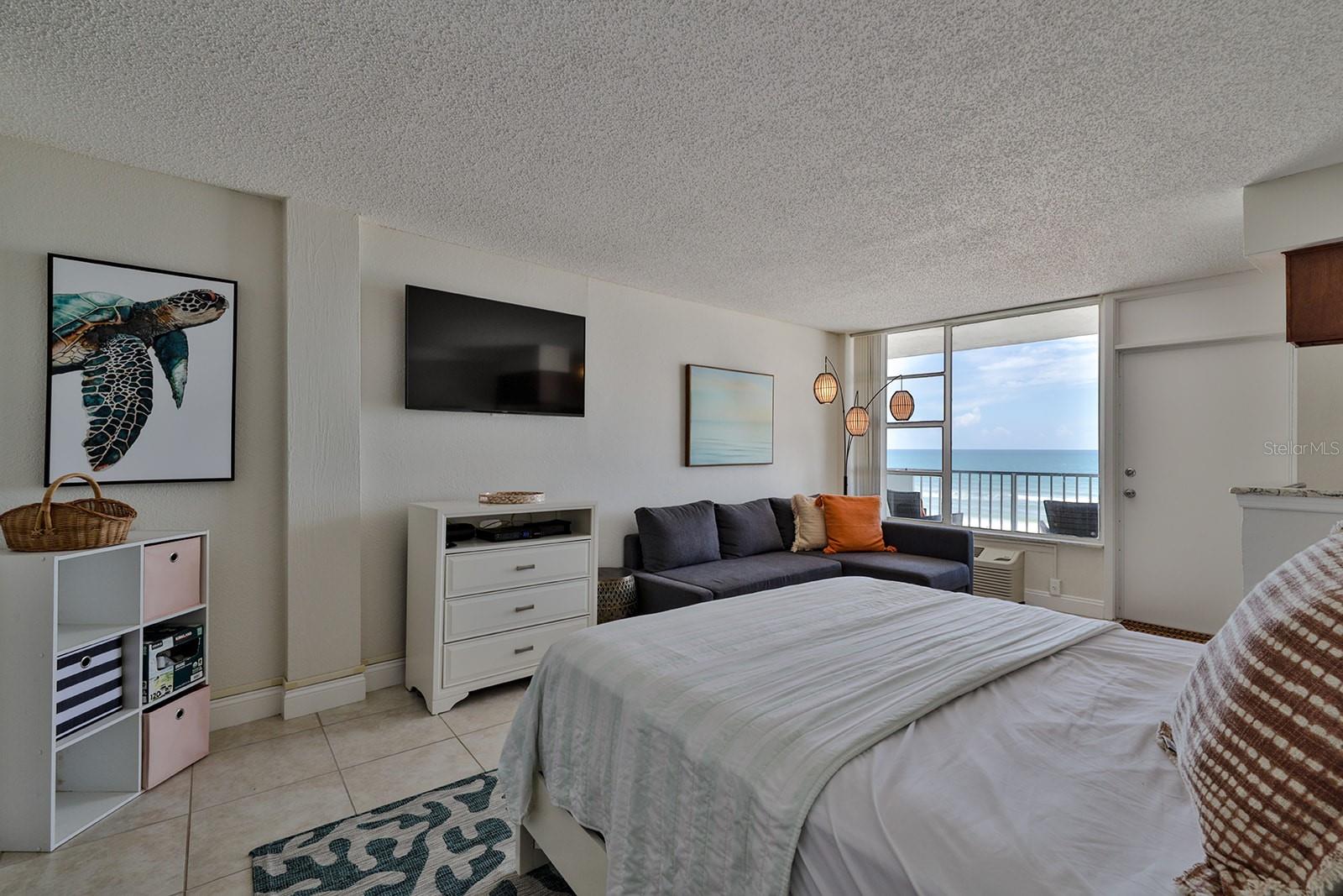 DAYTONA BEACH CLUB UNIT CU01 - Residential Lease