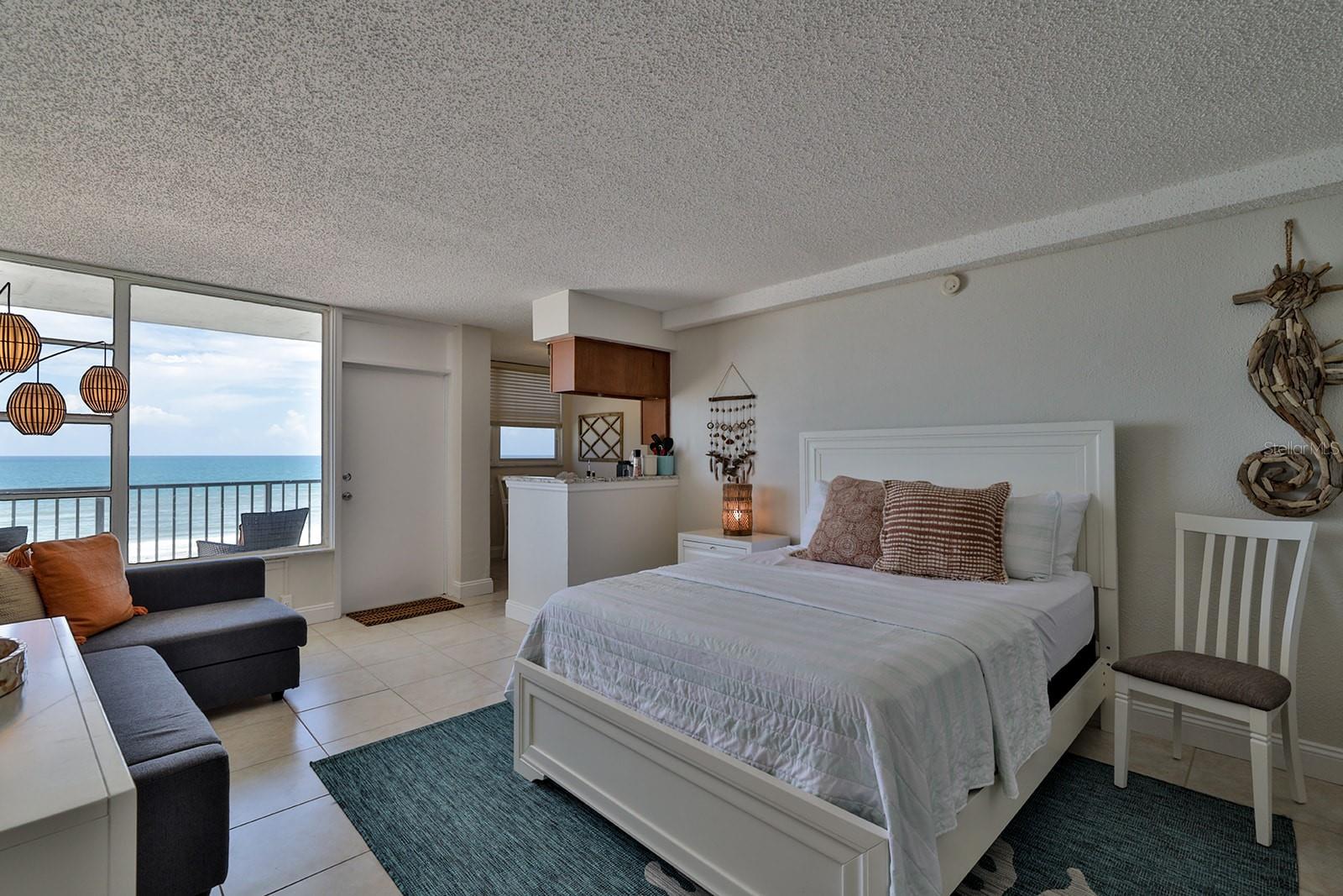 DAYTONA BEACH CLUB UNIT CU01 - Residential Lease