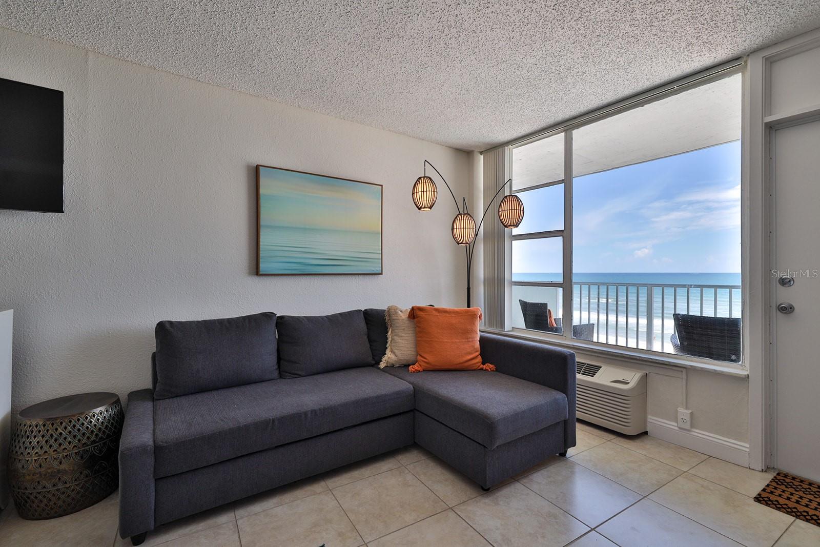 DAYTONA BEACH CLUB UNIT CU01 - Residential Lease