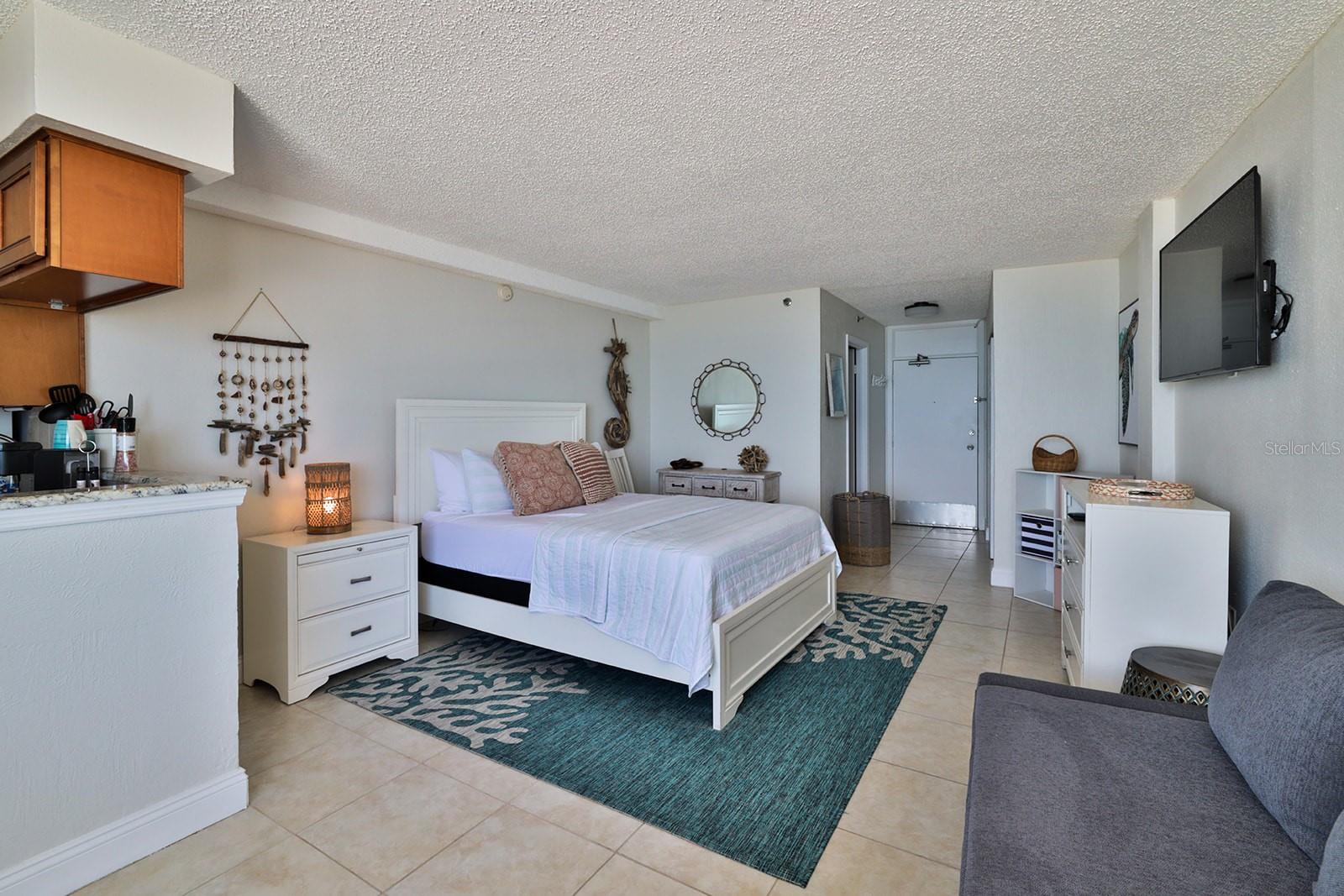 DAYTONA BEACH CLUB UNIT CU01 - Residential Lease