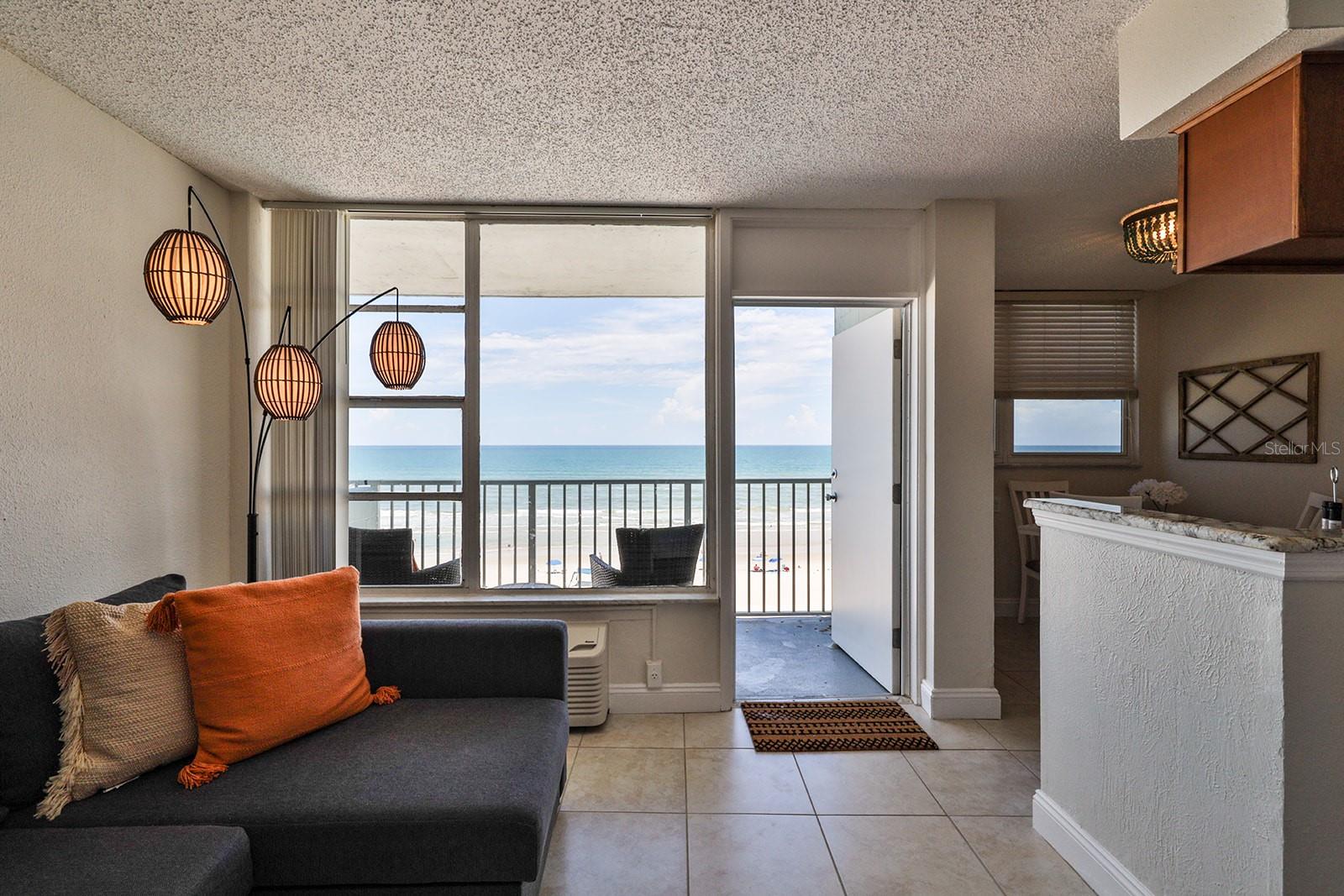 DAYTONA BEACH CLUB UNIT CU01 - Residential Lease