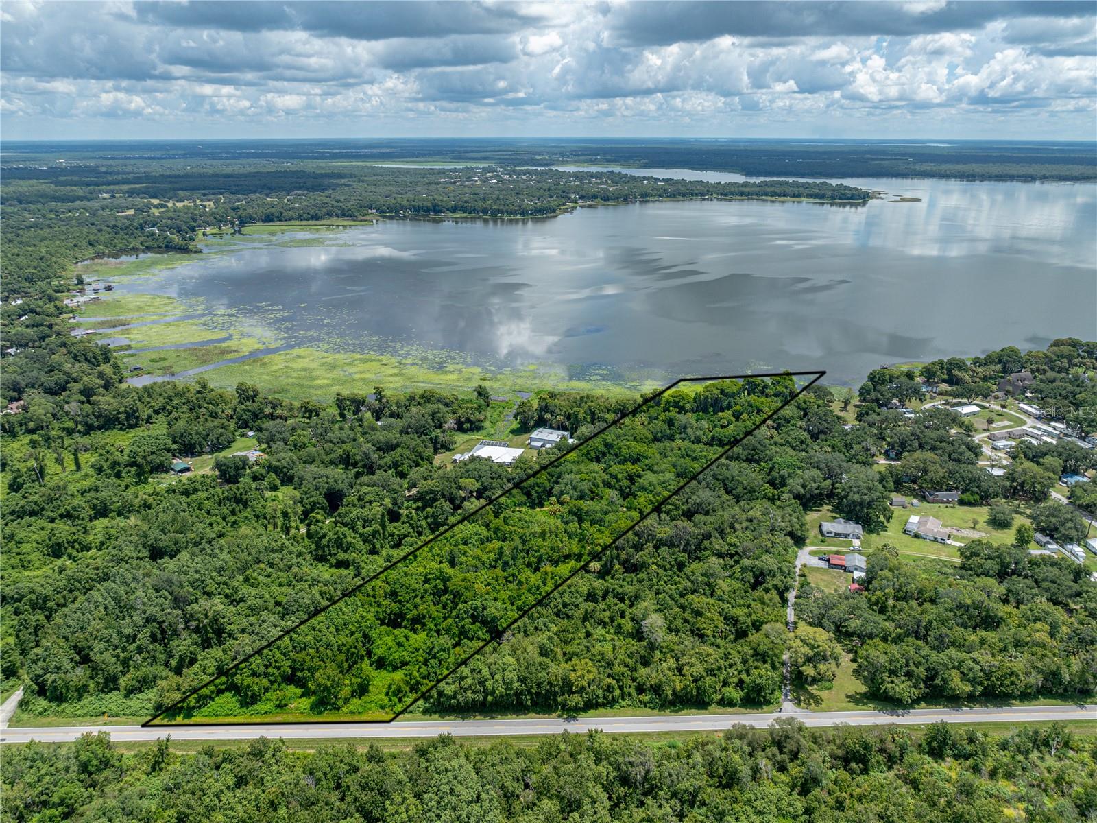 ACREAGE - Land
