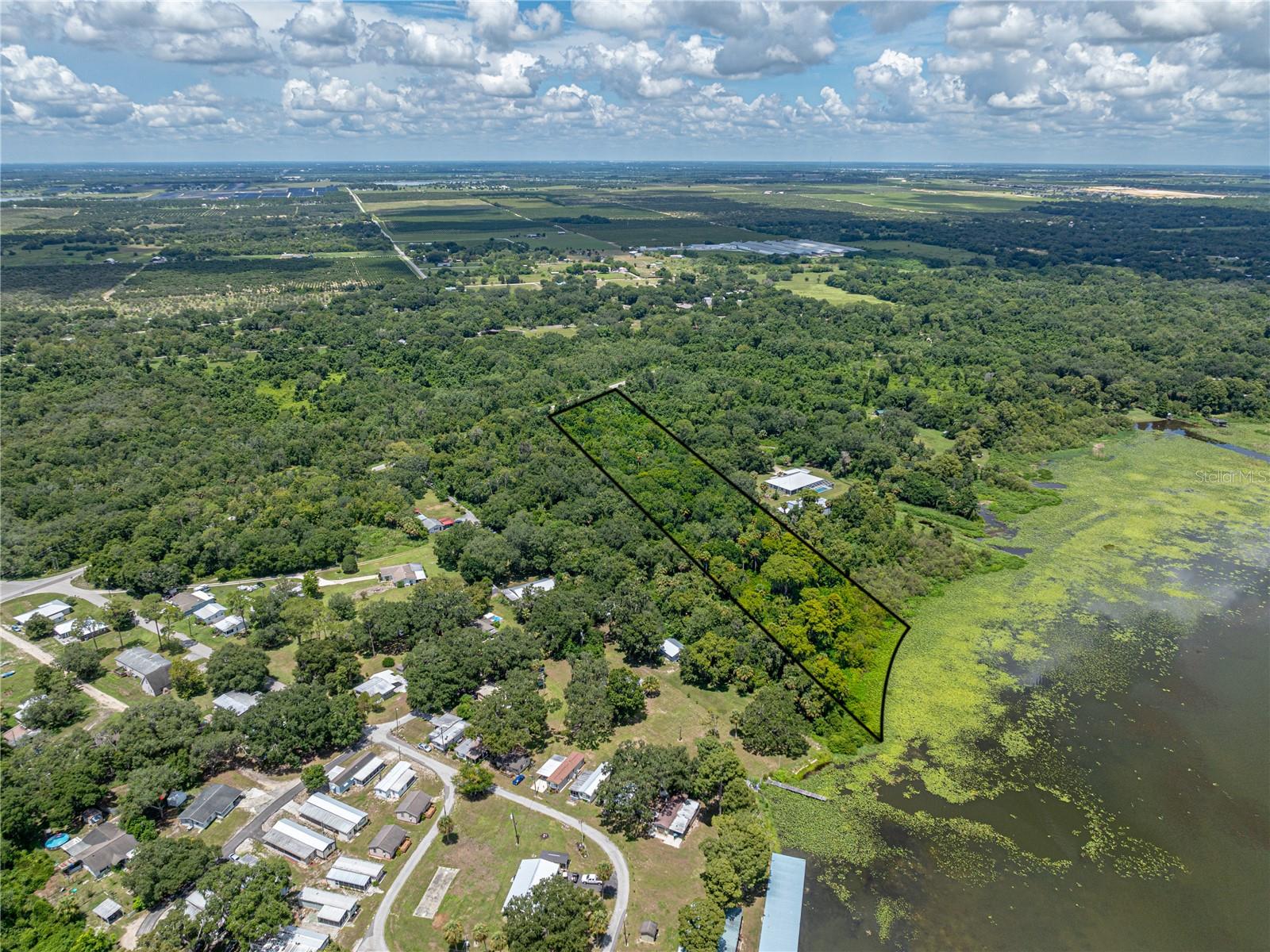 ACREAGE - Land
