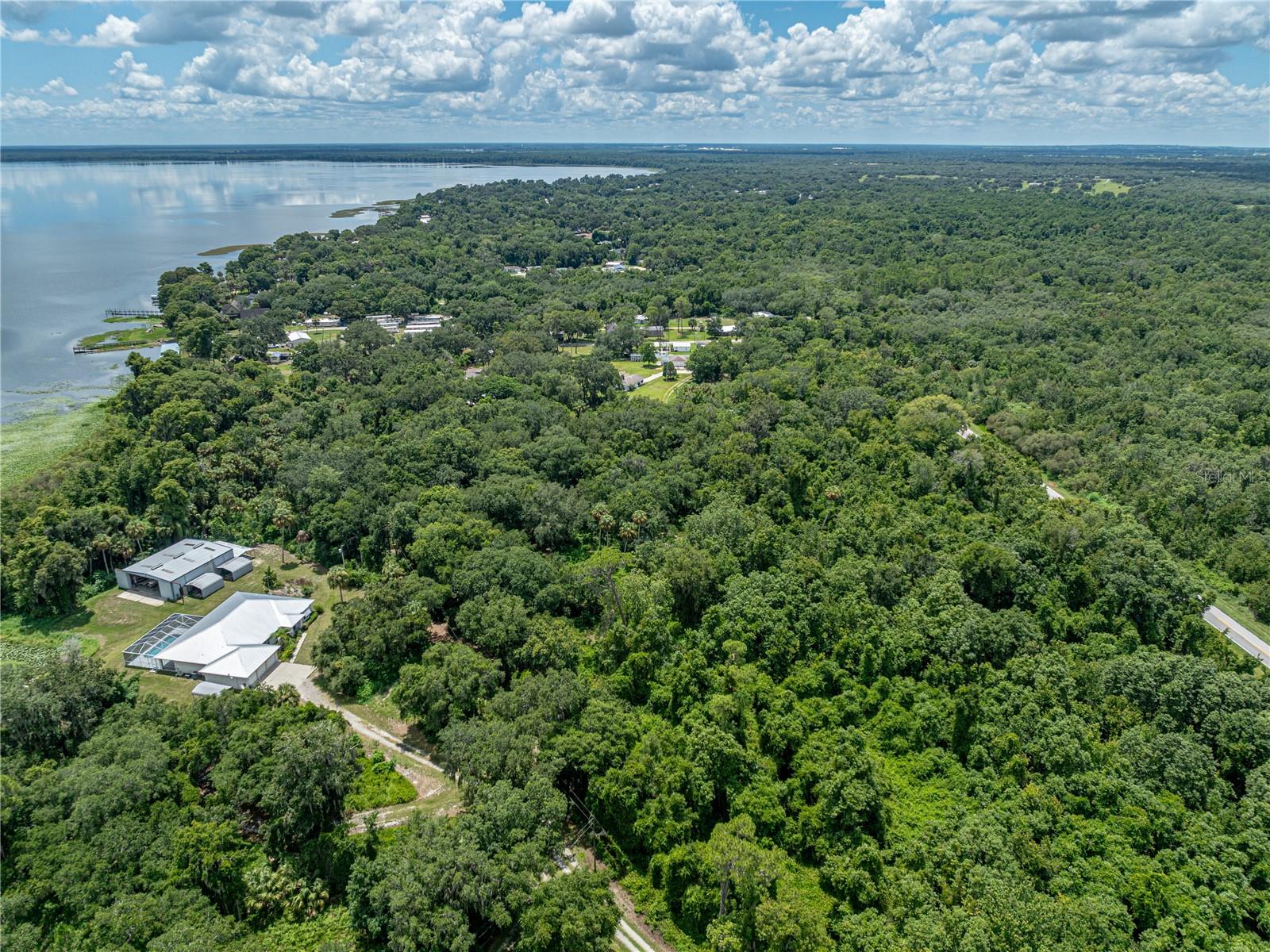 ACREAGE - Land