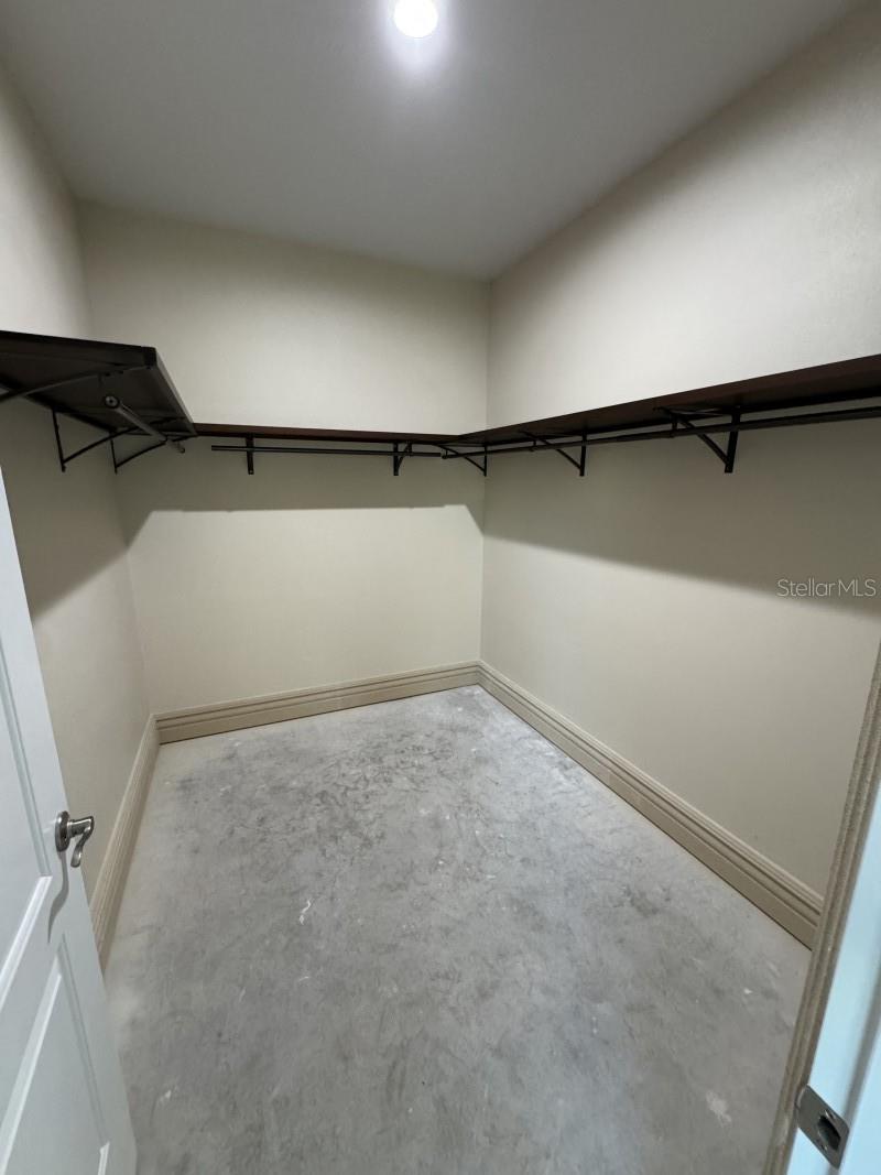 CONNERS GABLES - Residential