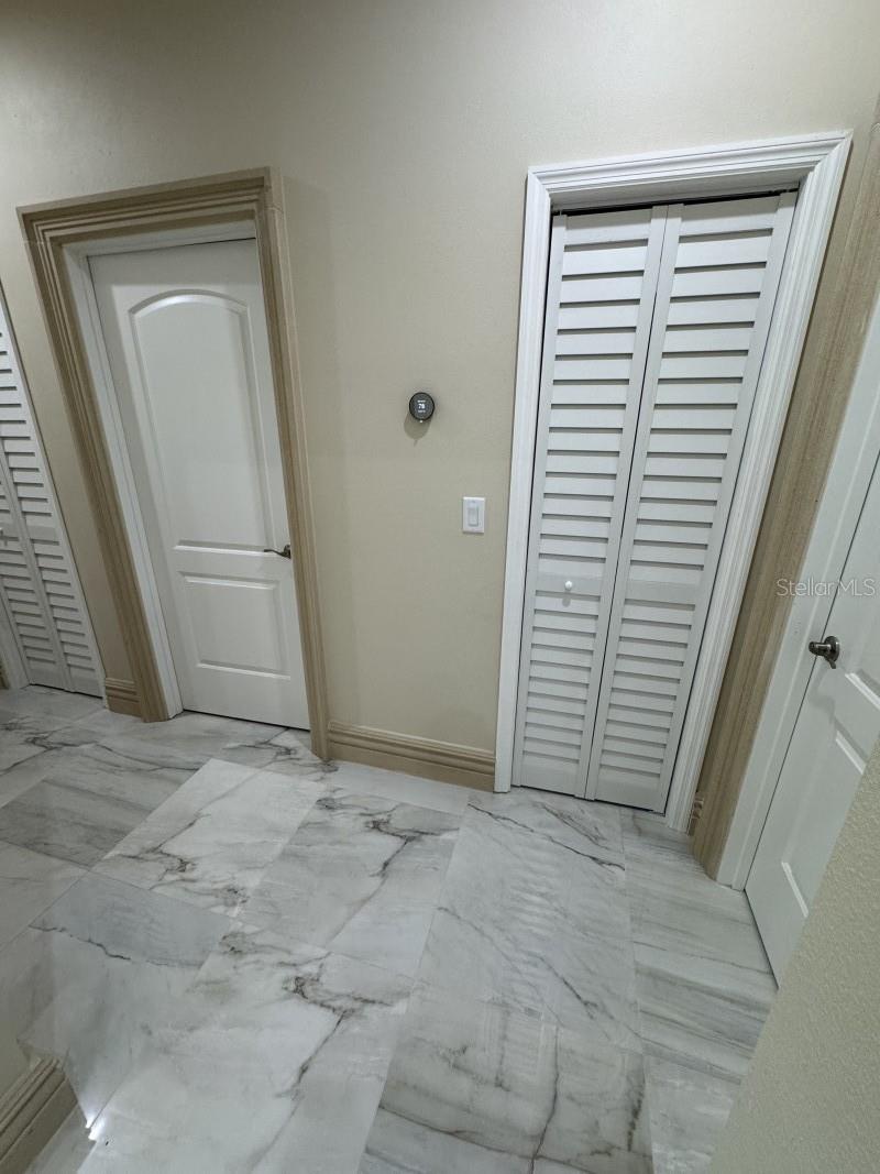 CONNERS GABLES - Residential