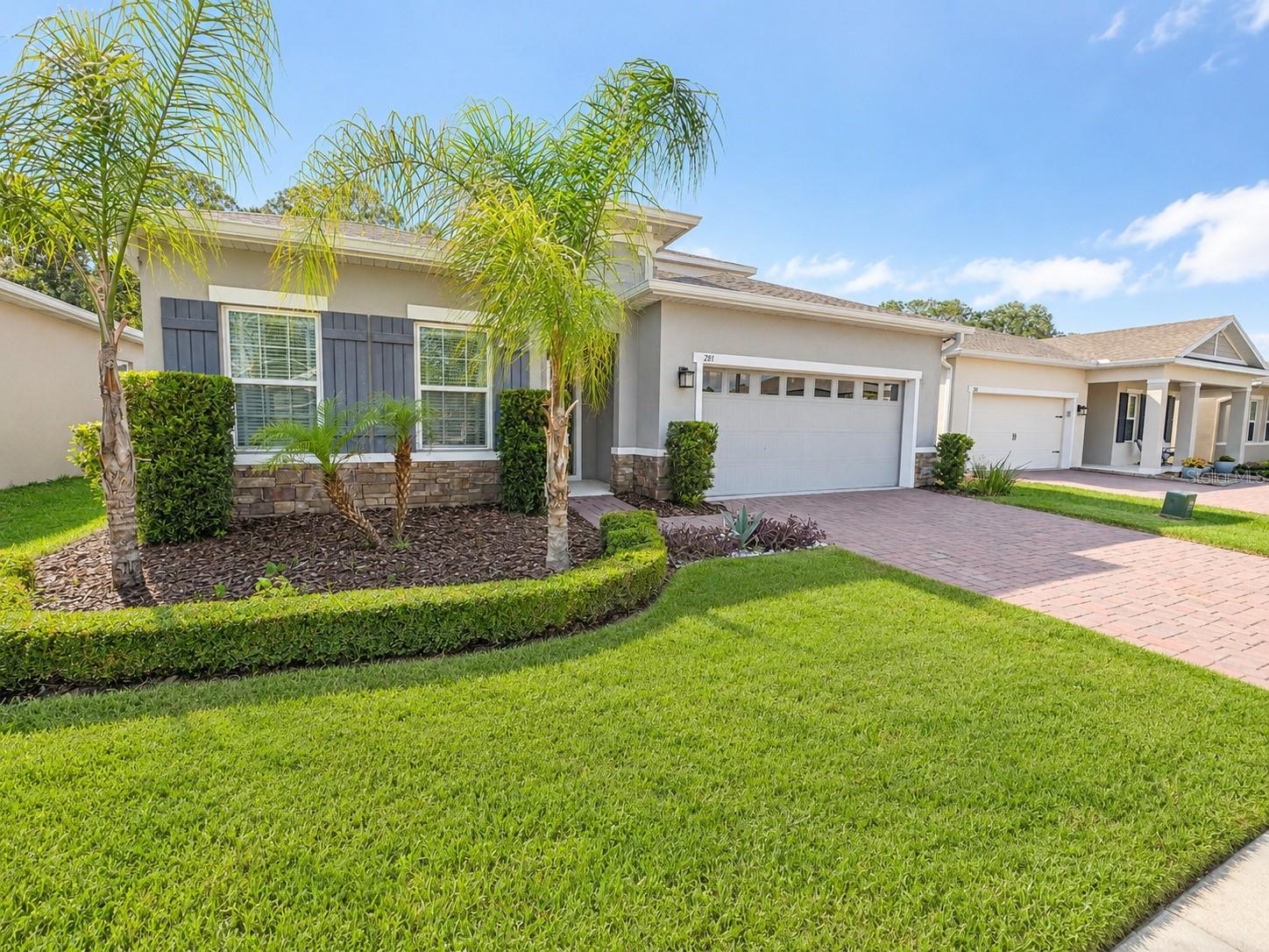 281 SIESTA VISTA COURT
