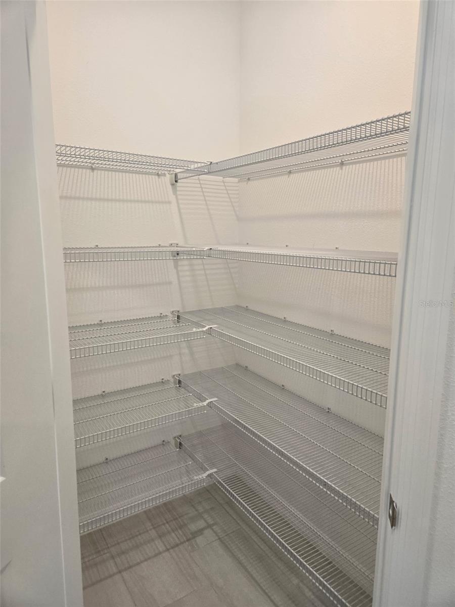 ANGELINE PH 4D - Residential Lease