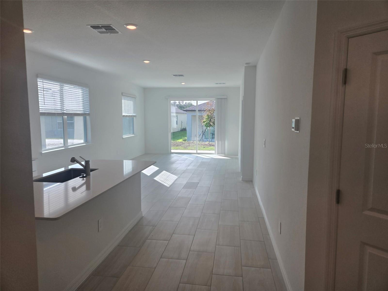 ANGELINE PH 4D - Residential Lease