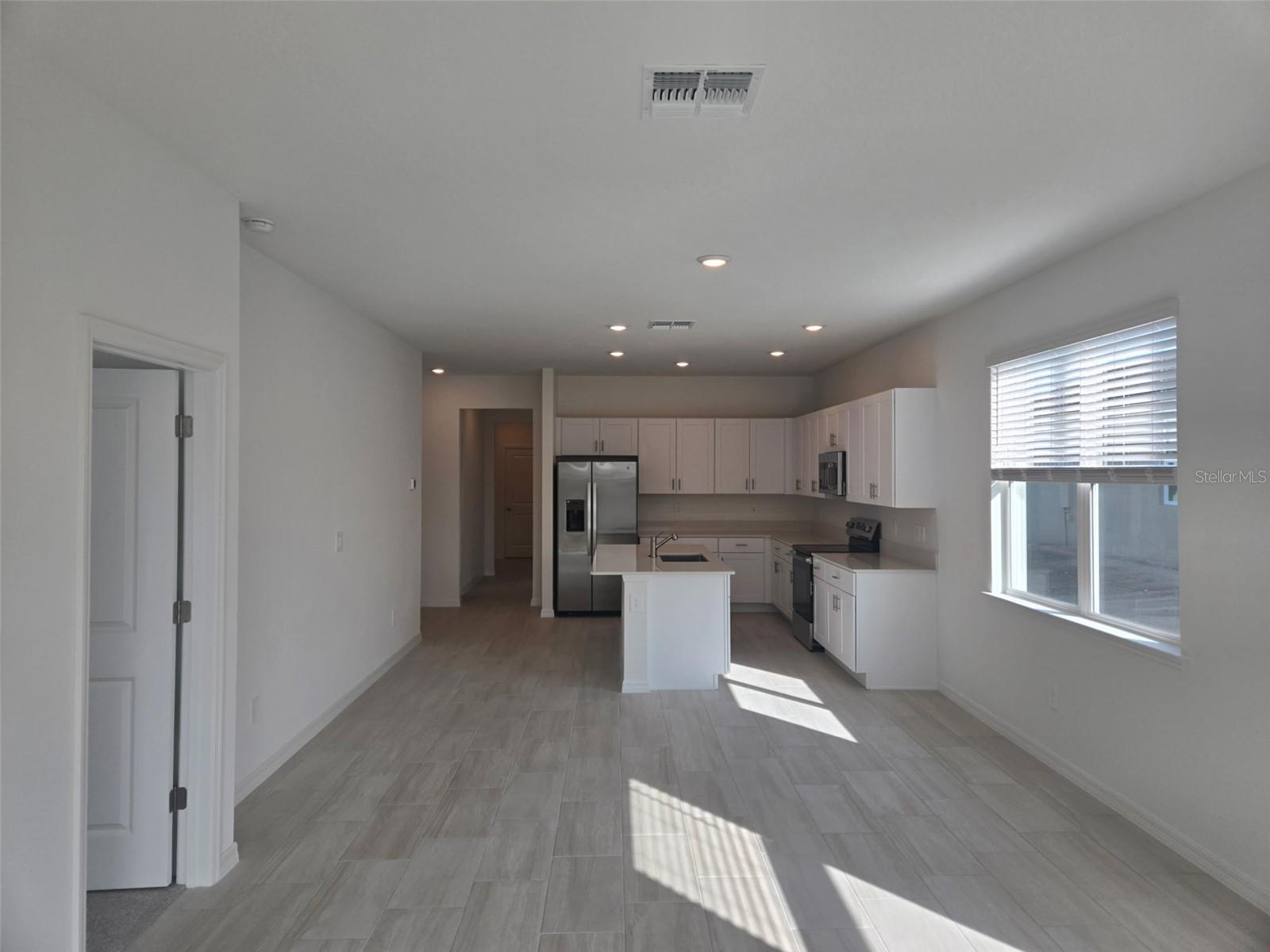 ANGELINE PH 4D - Residential Lease