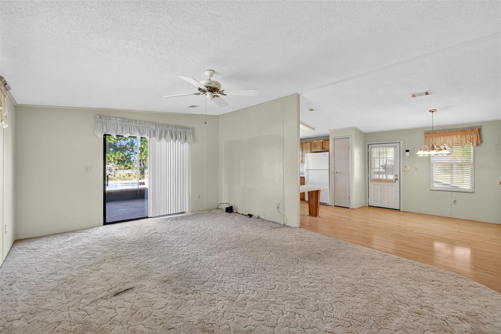 TAVARES FOX RUN MOBILE HOME - Residential