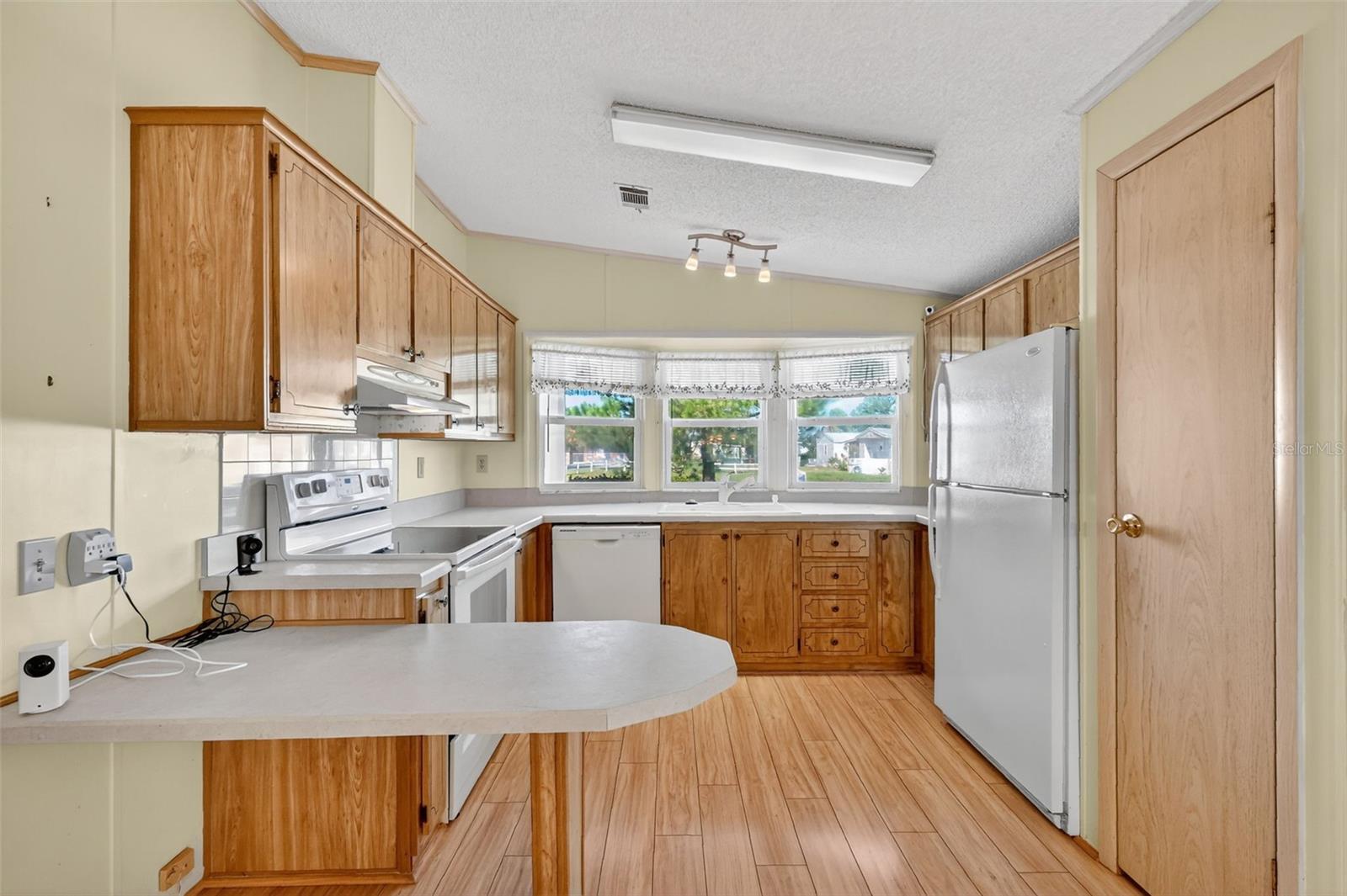 TAVARES FOX RUN MOBILE HOME - Residential