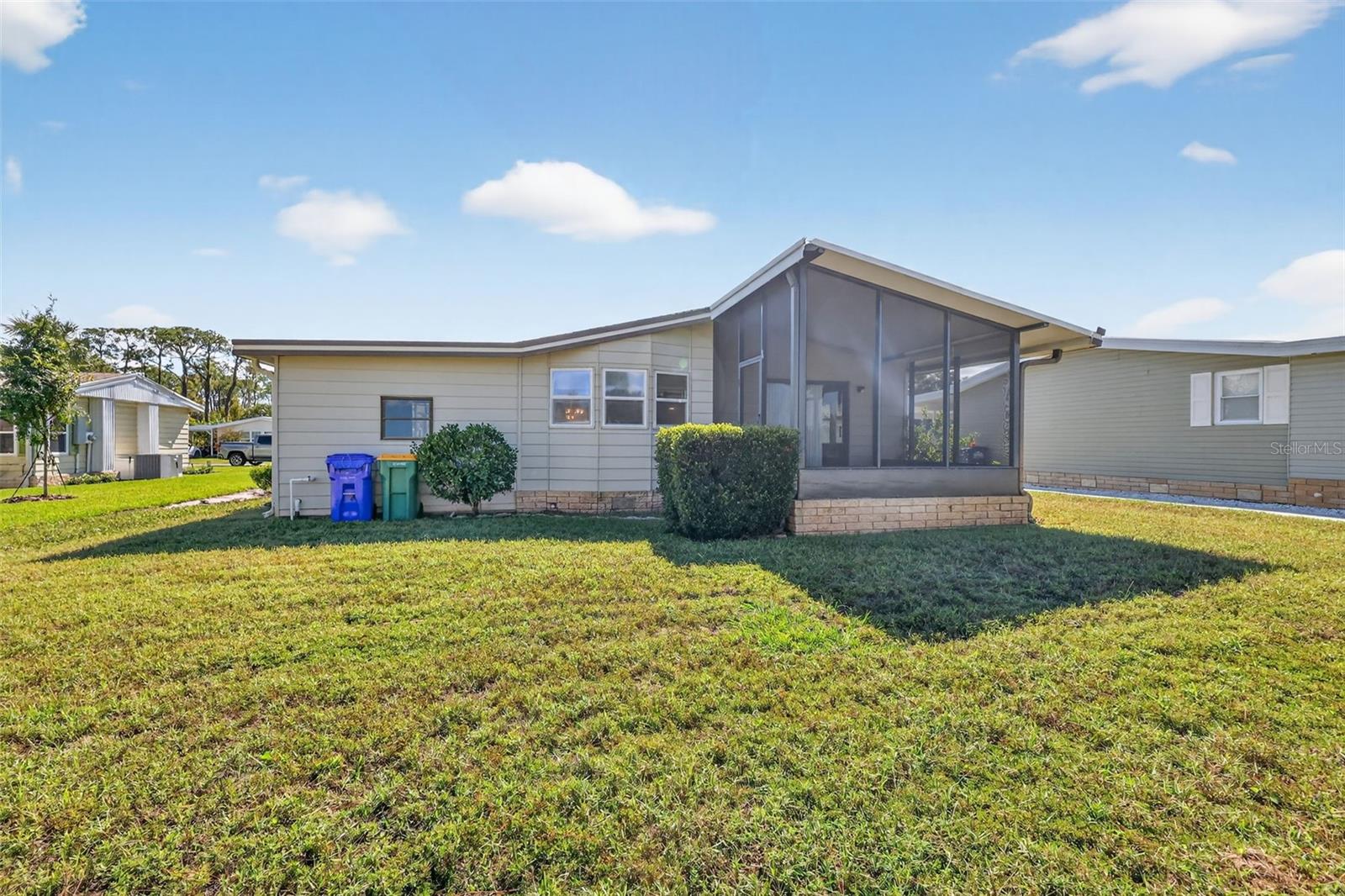 TAVARES FOX RUN MOBILE HOME - Residential