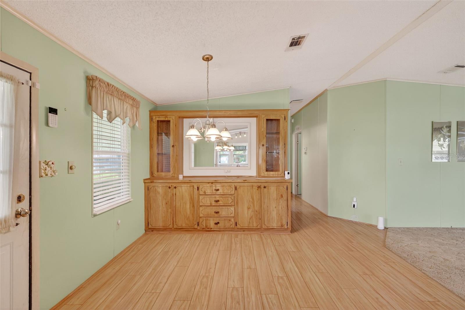 TAVARES FOX RUN MOBILE HOME - Residential