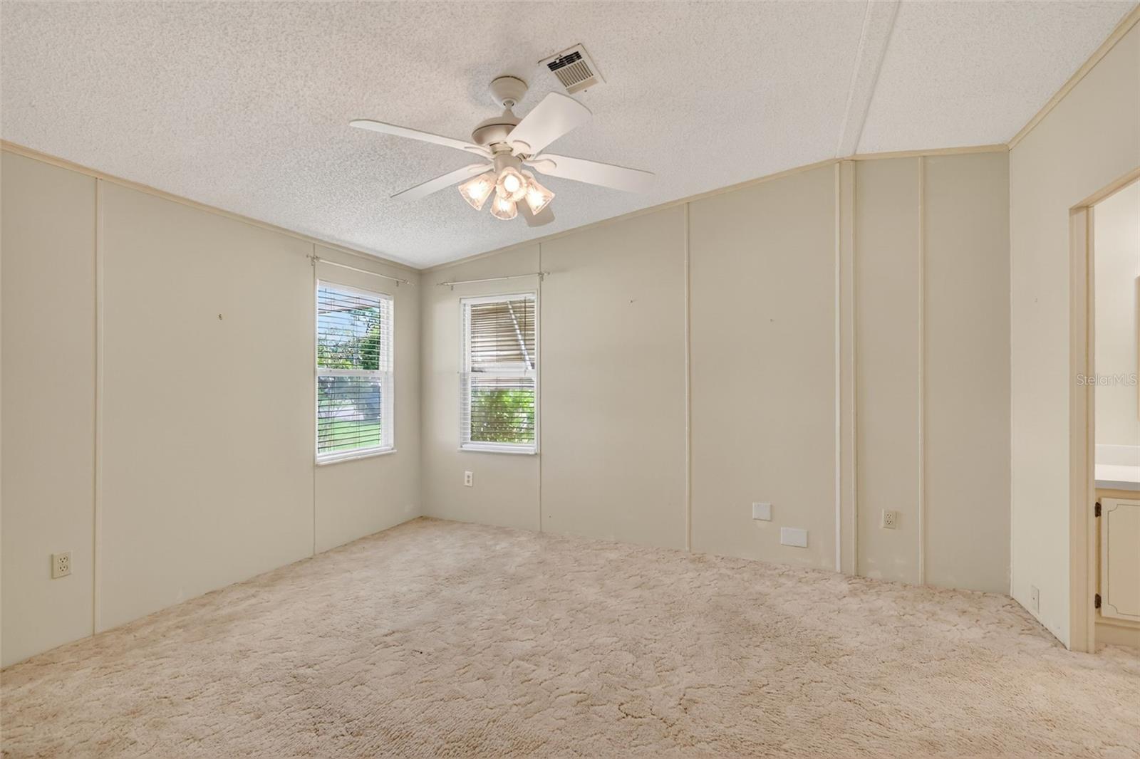 TAVARES FOX RUN MOBILE HOME - Residential