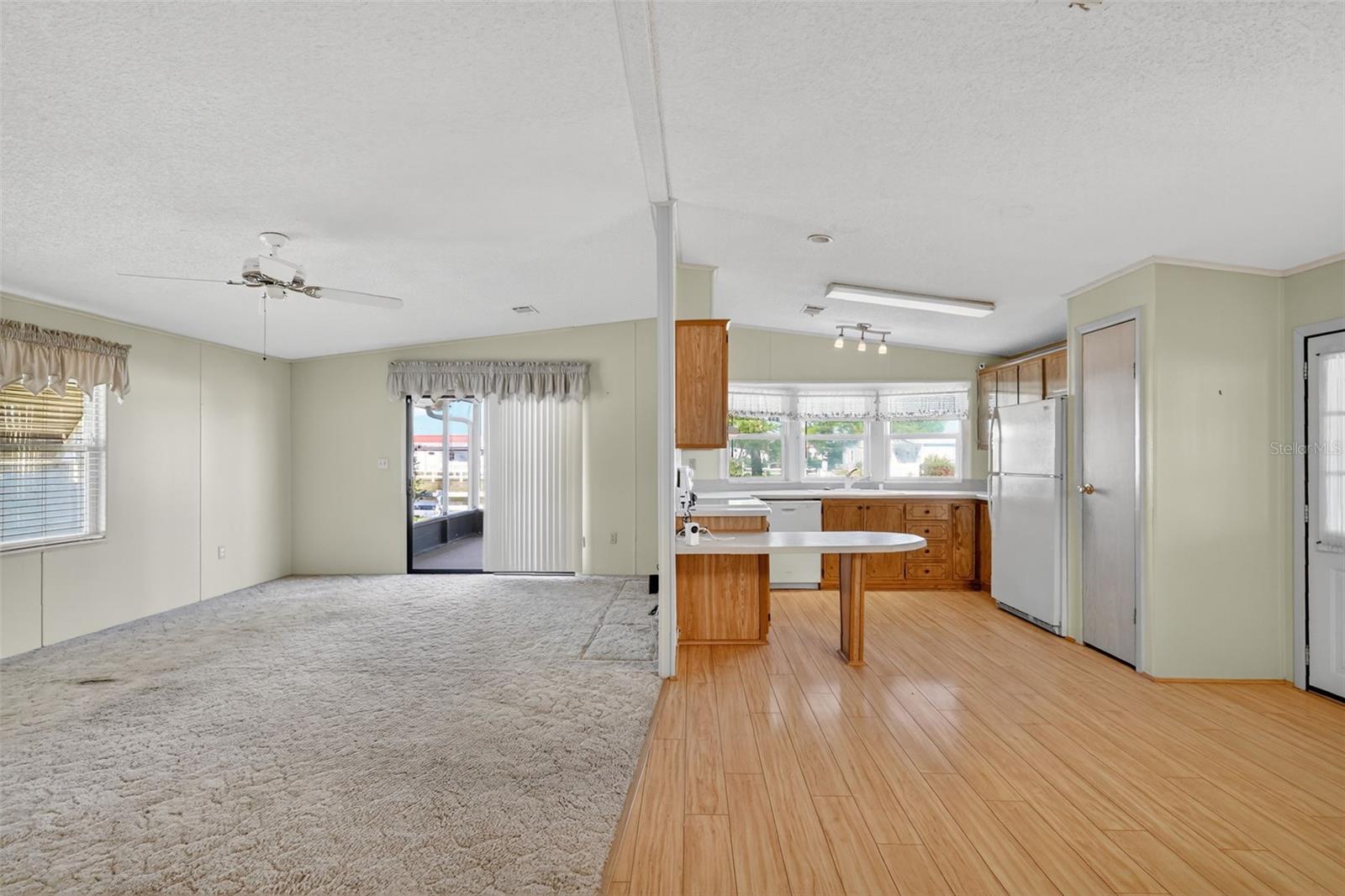 TAVARES FOX RUN MOBILE HOME - Residential