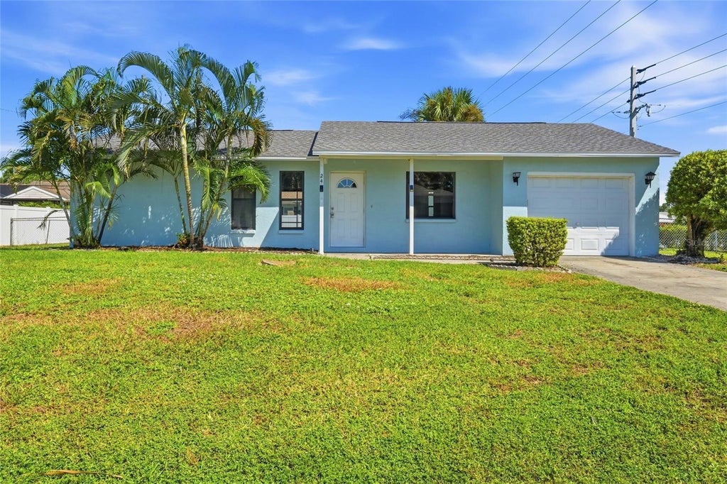 Photo of 24 Clemson Road, Venice, FL 34293 (MLS # A4706523)