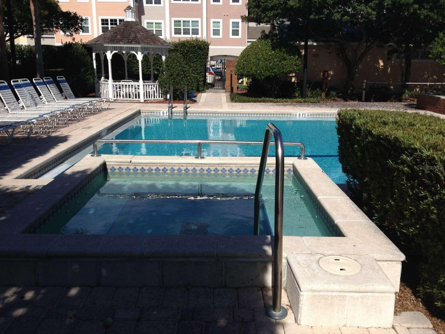 HAMPTONS/METROWEST PH 02 - Residential