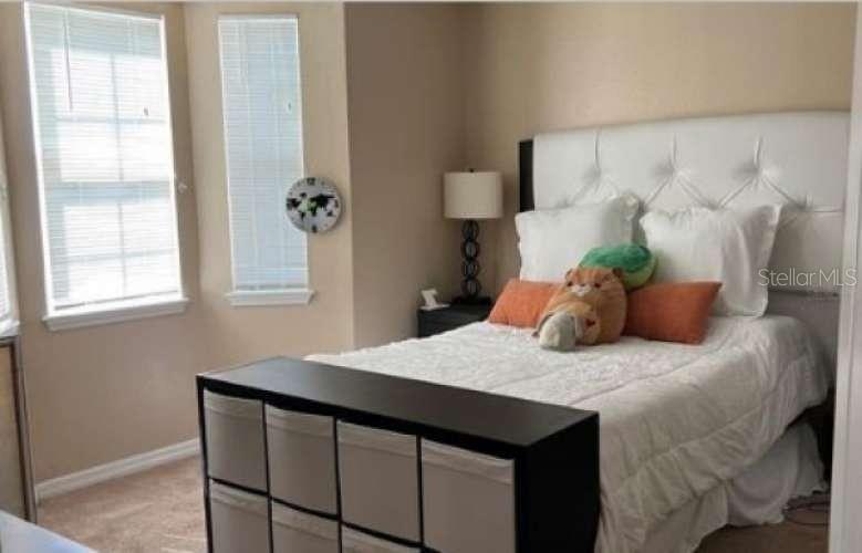 HAMPTONS/METROWEST PH 02 - Residential