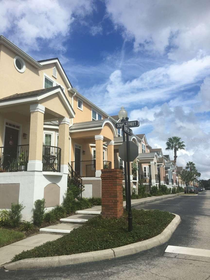 HAMPTONS/METROWEST PH 02 - Residential