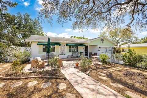903 EMERSON DR DUNEDIN FL 34698