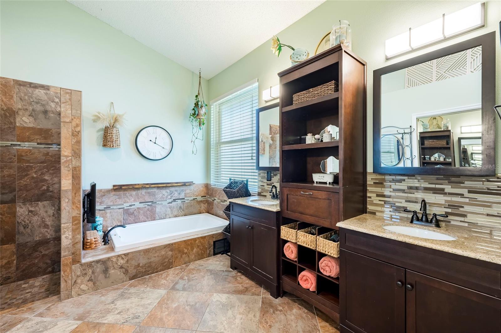 TRINITY OAKS INCREMENT M NORTH - Residential