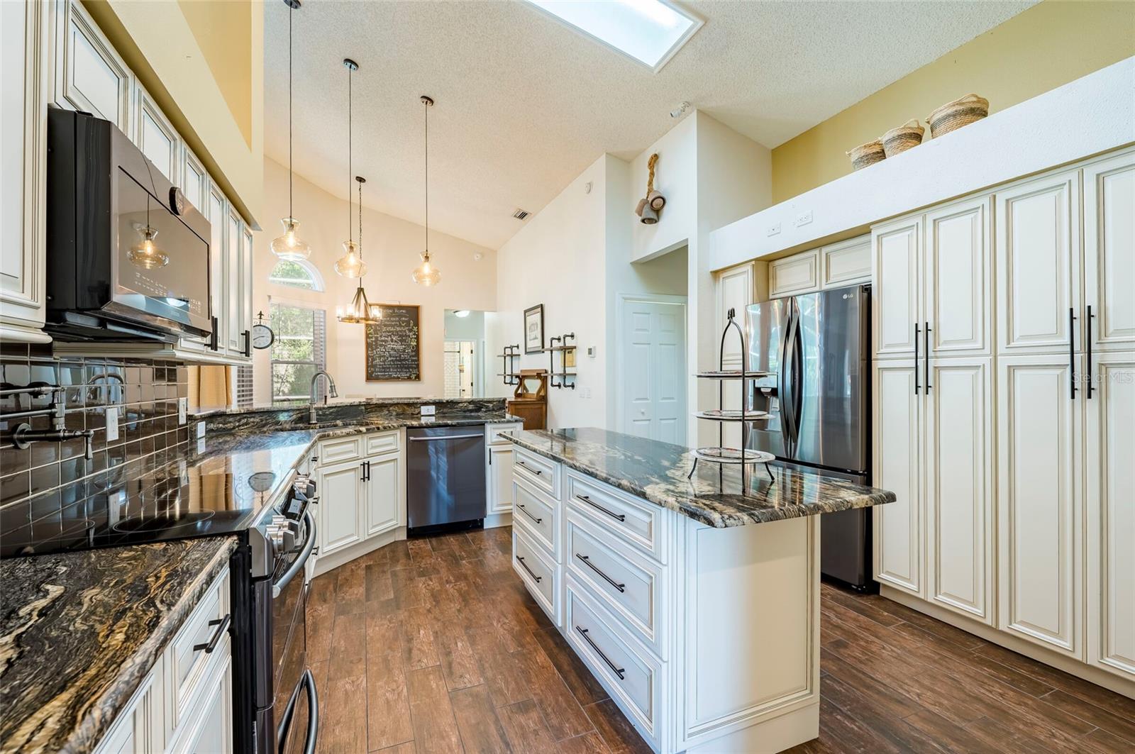 TRINITY OAKS INCREMENT M NORTH - Residential