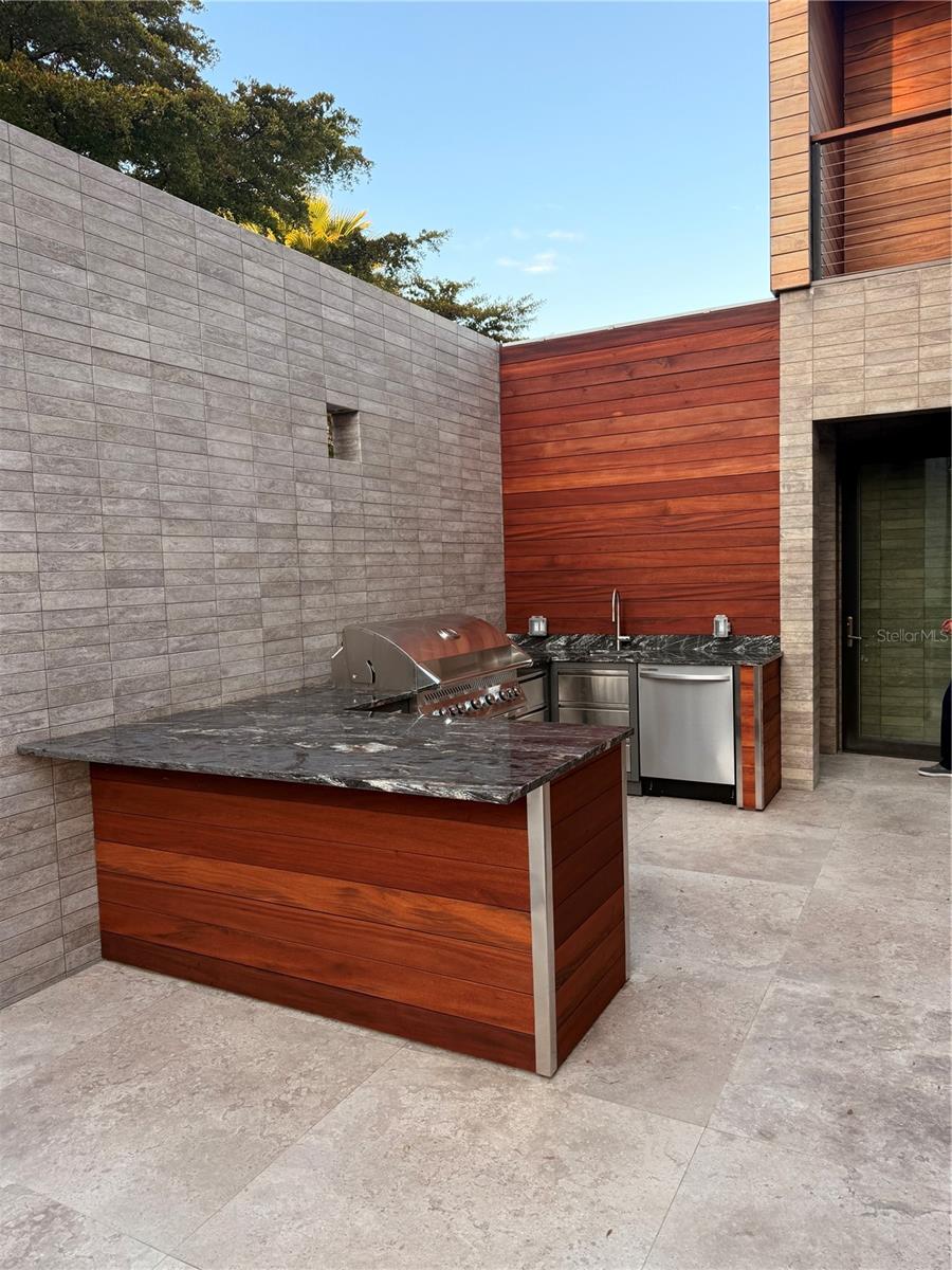 COQUINA BEACH - Residential