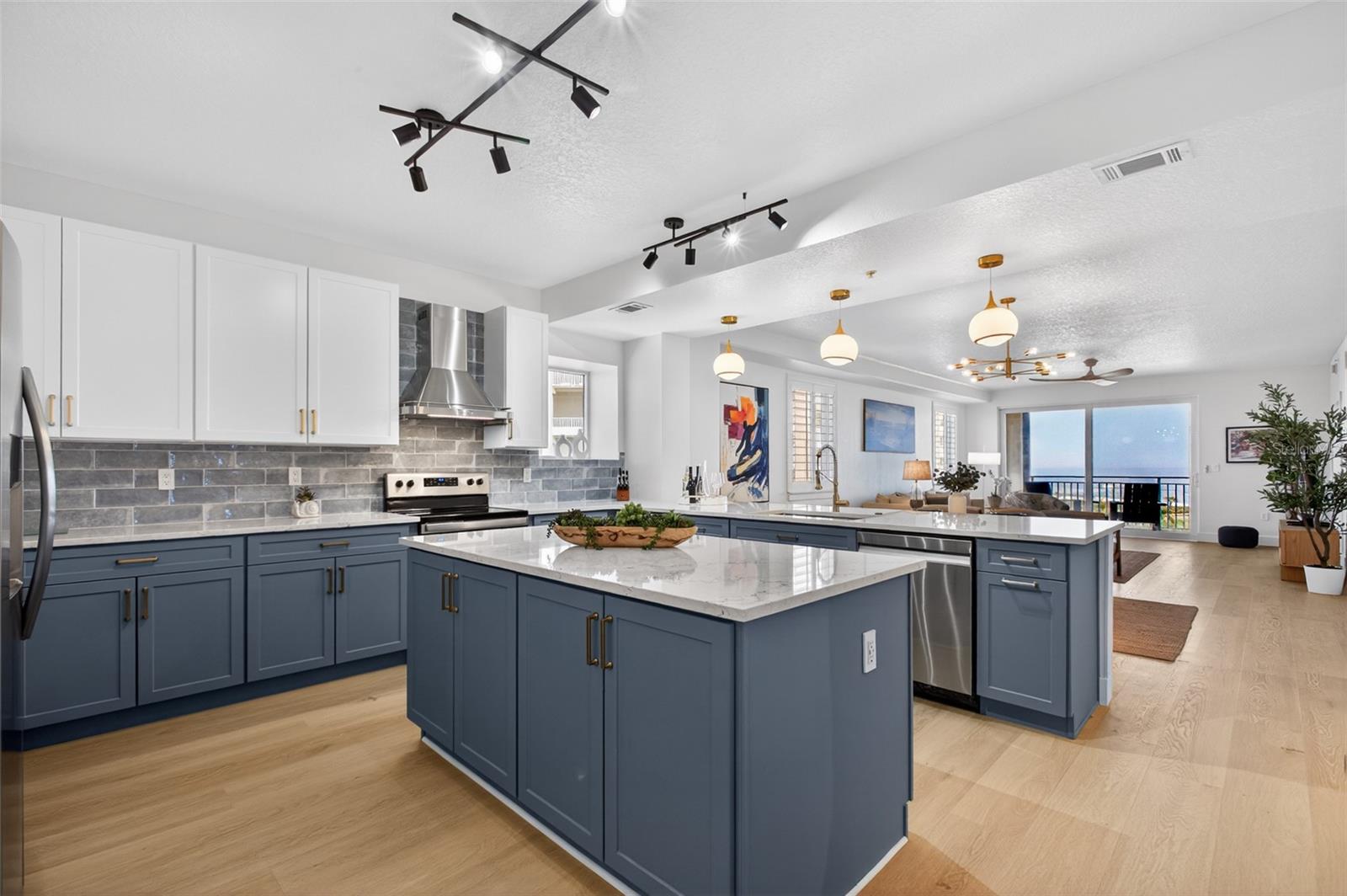 SURF CLUB II CONDO - Residential