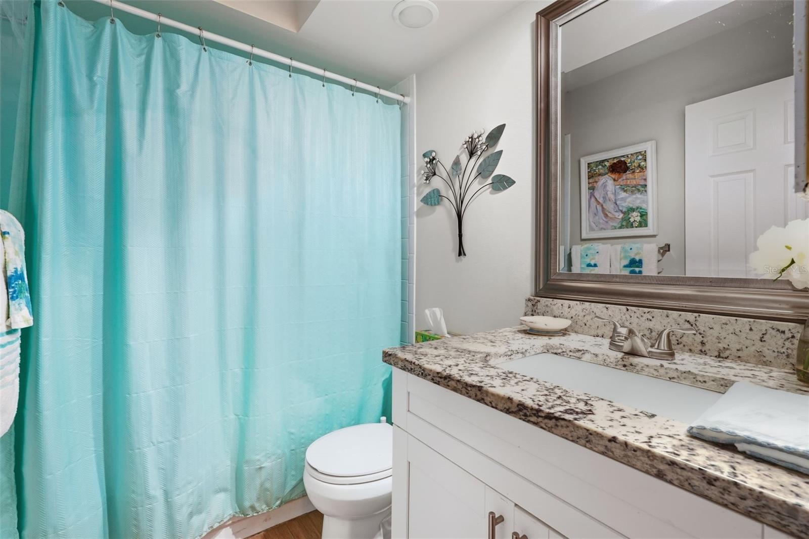 PATIO CONDO 1 - Residential