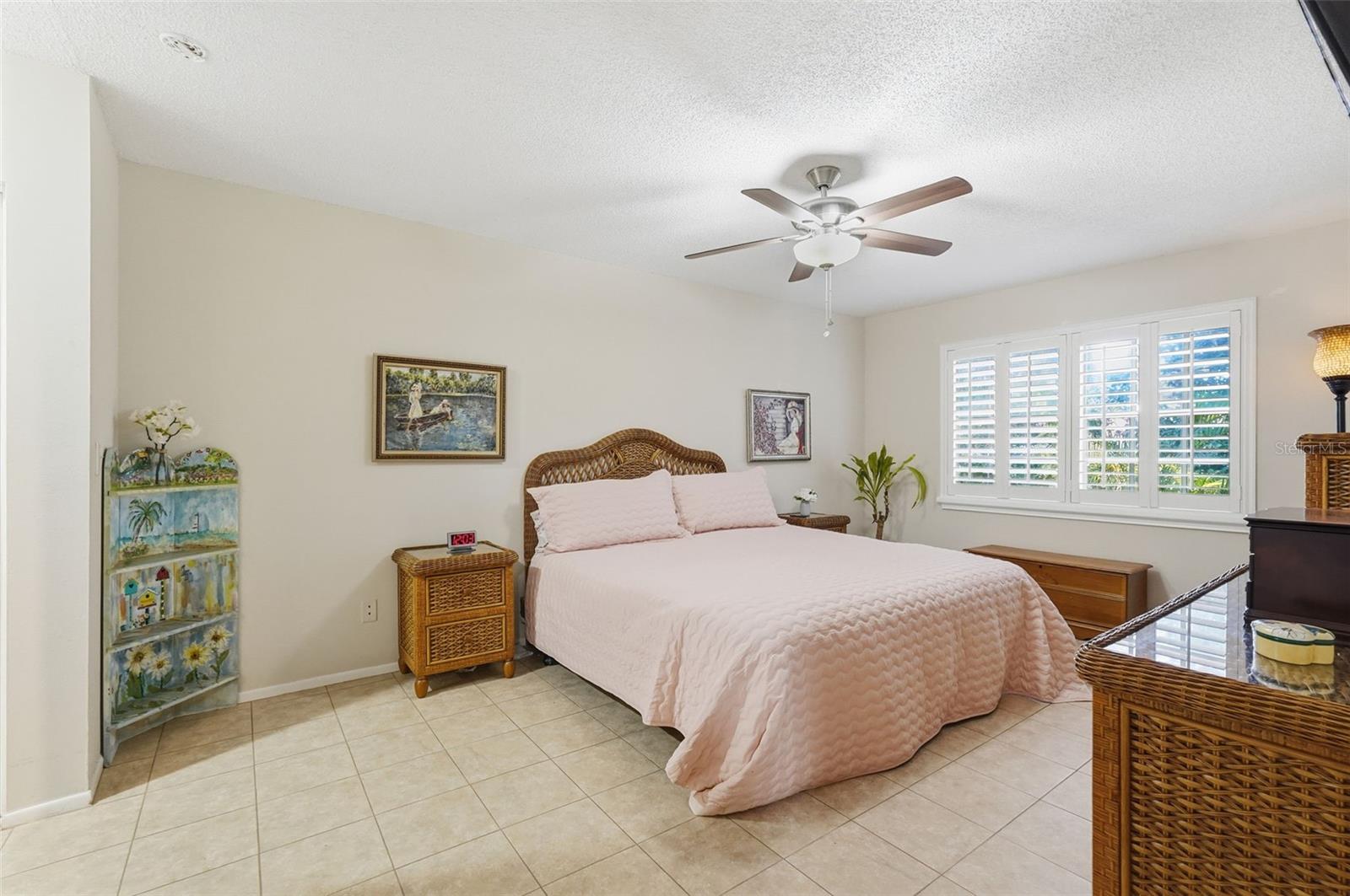 PATIO CONDO 1 - Residential