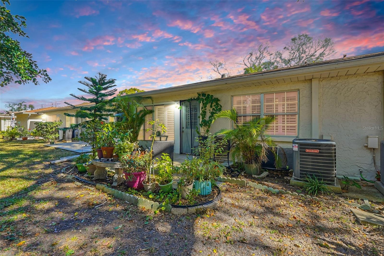 PATIO CONDO 1 - Residential
