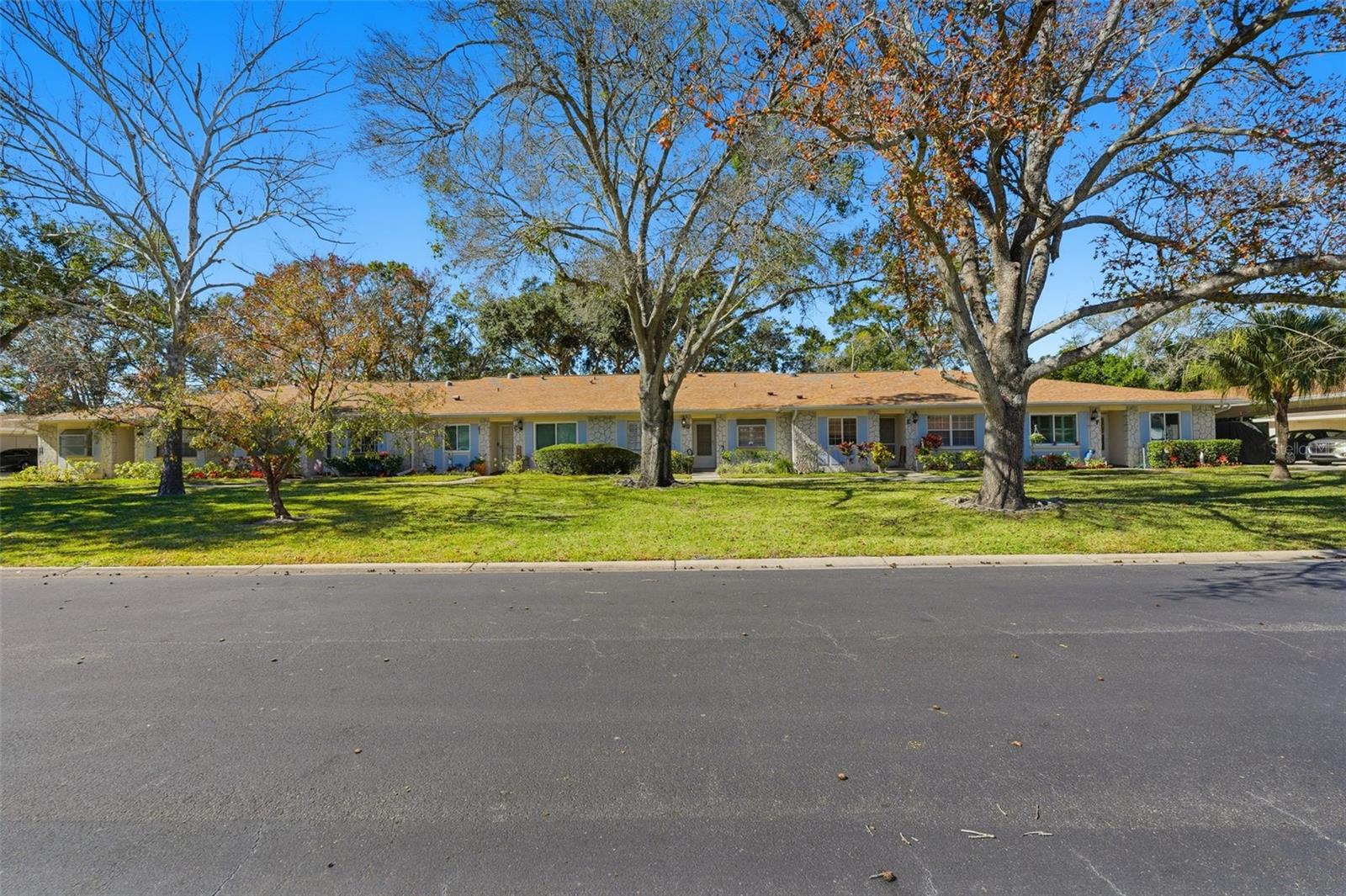 PATIO CONDO 1 - Residential