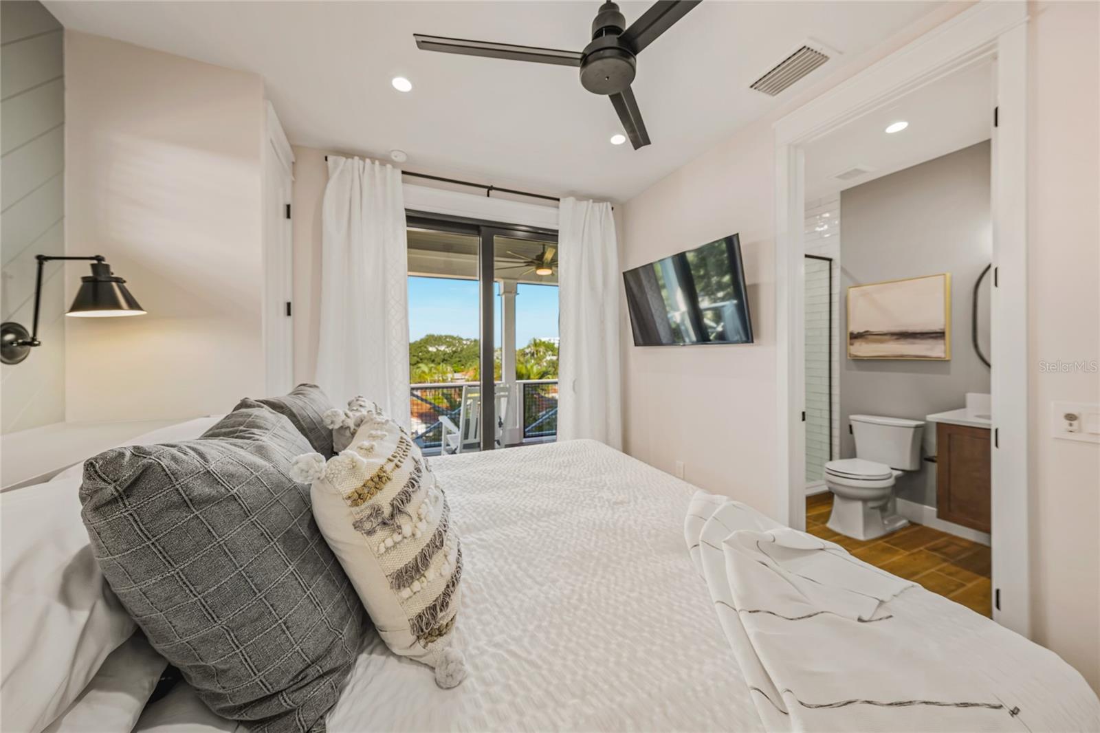 POINT OF ROCKS TERRACE - Residential