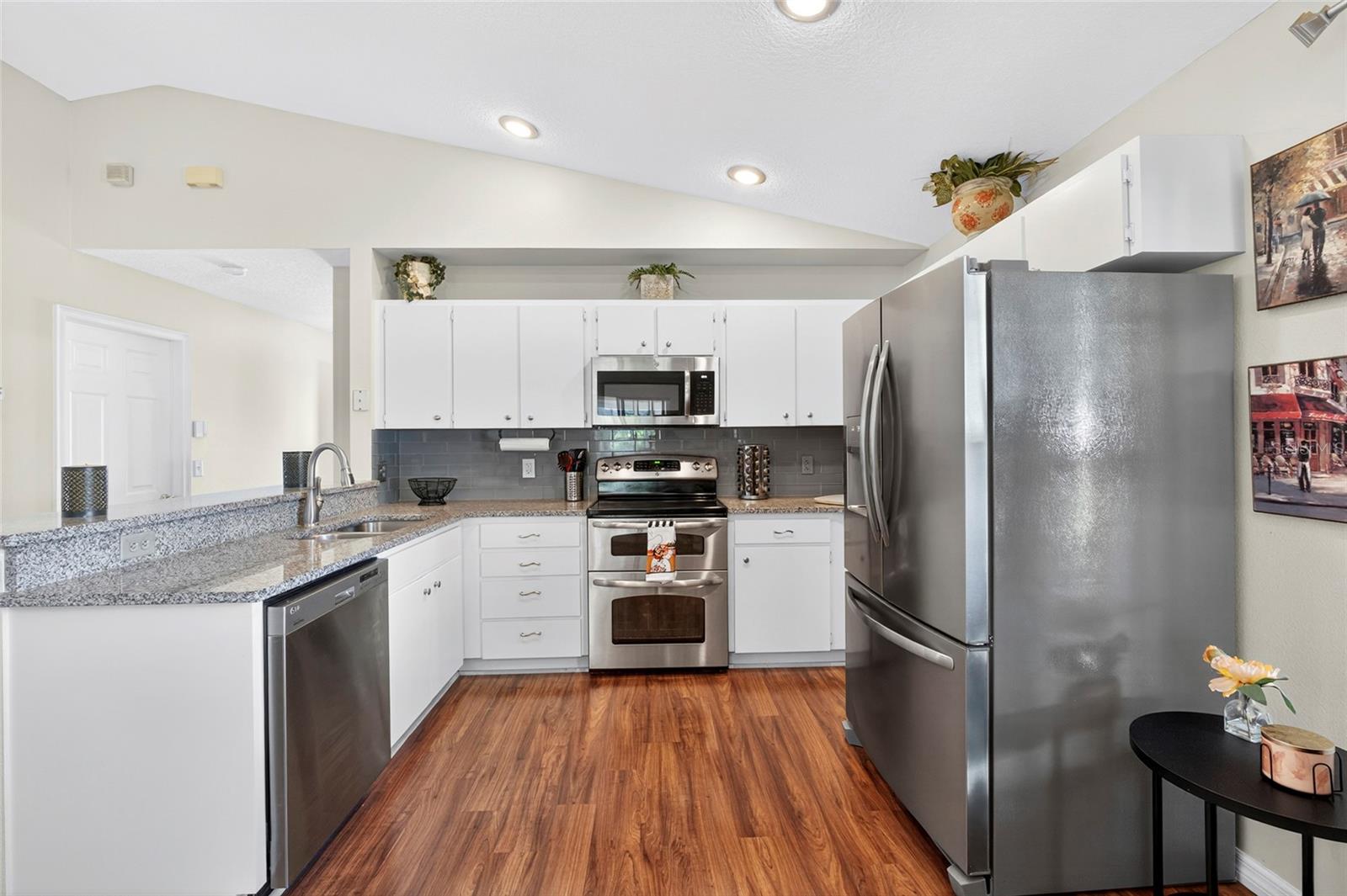 BELL HARBOR - Residential